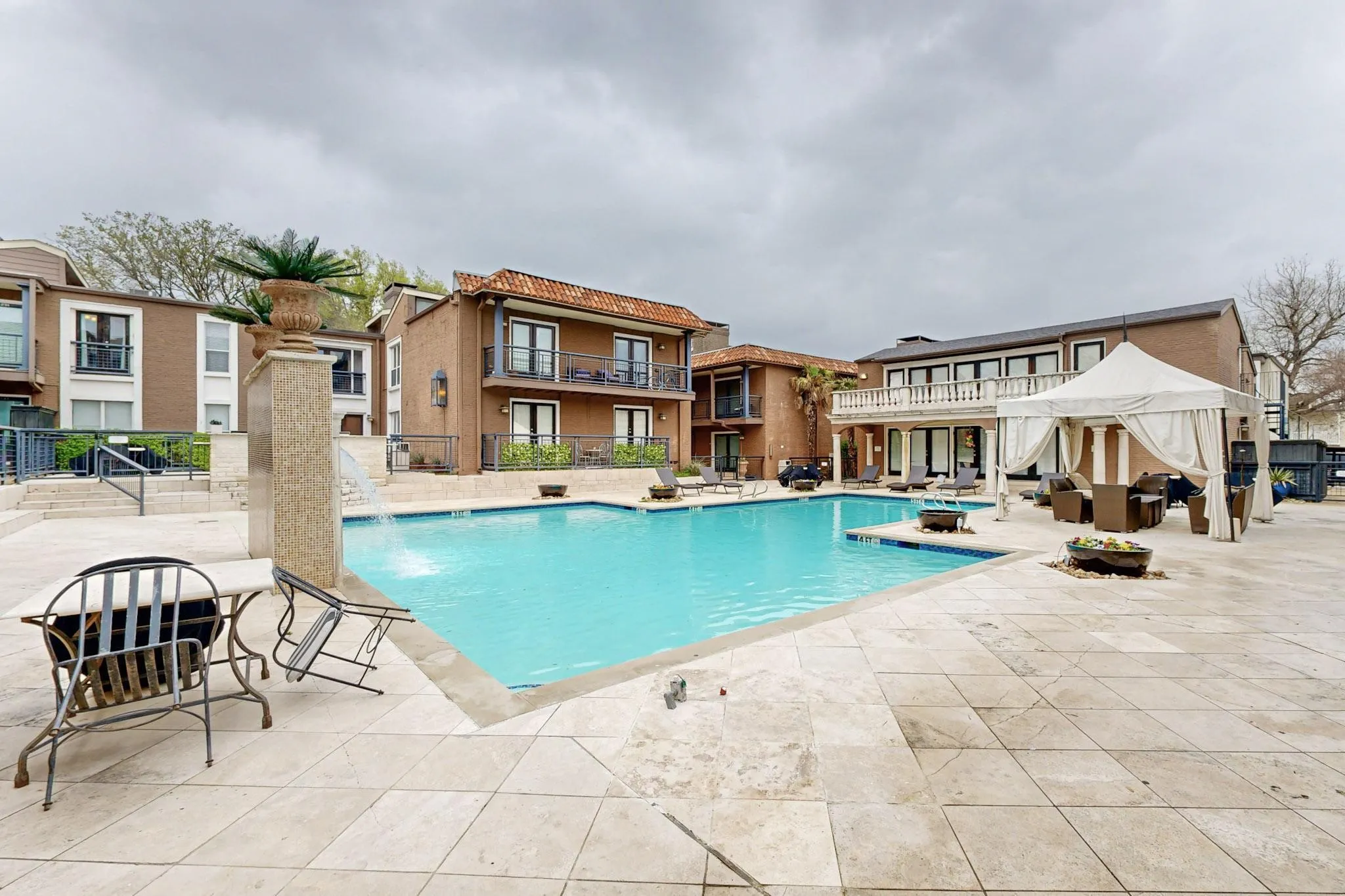 Condominium For Sale in Dallas County , 5916 Sandhurst Lane 234, Dallas, Texas 75206, 2 Bedroom, 2 Bathroom, Garage spaces, 1,050 Sqft, built in 1967, mls#21360524, Real Estate Agent in Dallas, Homes For Sale in Dallas county, Homes For Sale in Dallas, Realtor in Dallas Texas, Real Estate Brokerage Independent Realty Texas, Luminita Cordes Realtor
