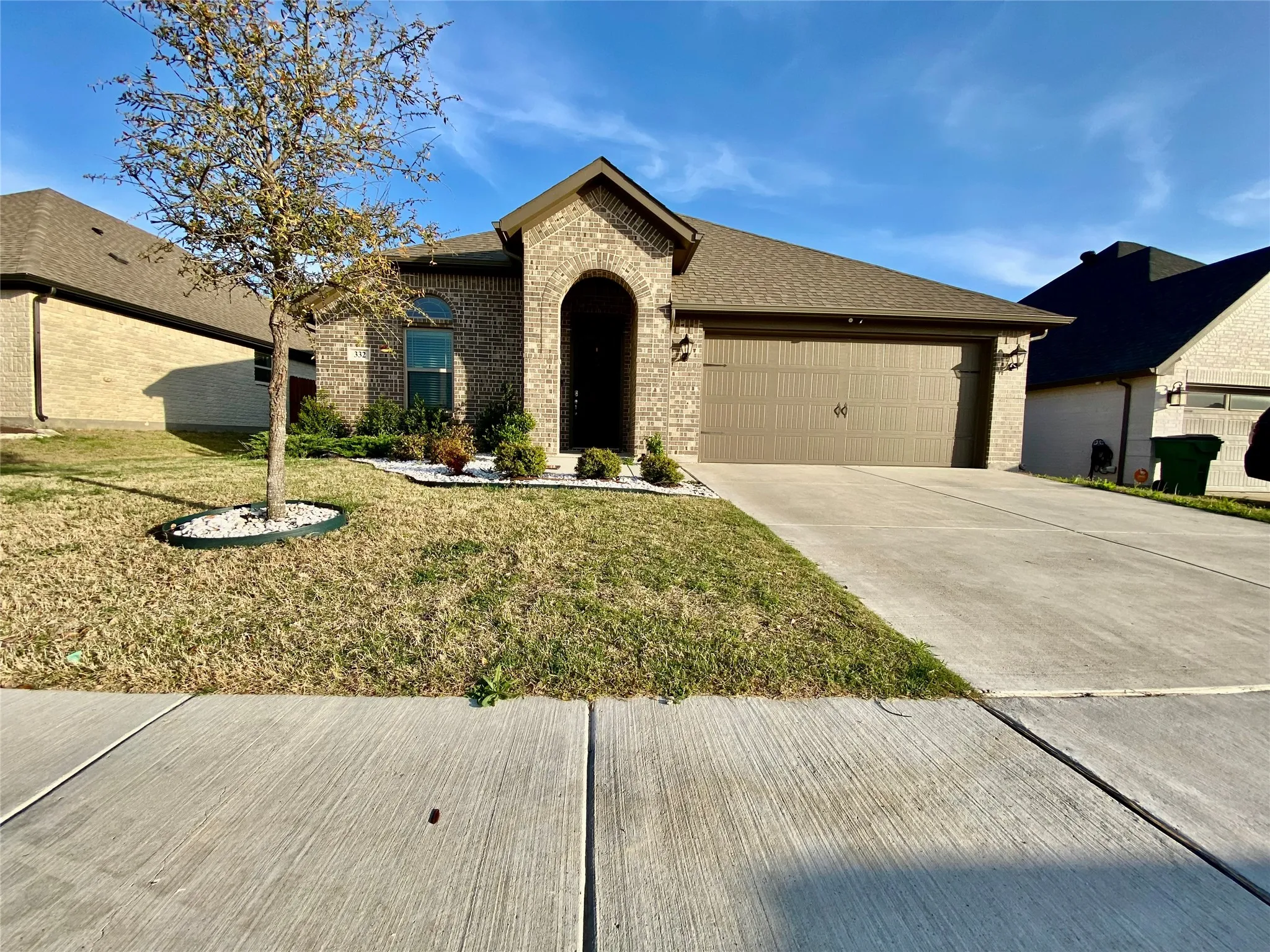 Single Family Residence For Rent in Parker County , 332 Paloma Street, Weatherford, Texas 76087, 4 Bedroom, 2 Bathroom, 2 Garage spaces, 2,026 Sqft, built in 2021, mls#21360286, Real Estate Agent in Weatherford, Homes For Rent in Parker county, Homes For Rent in Weatherford, Realtor in Weatherford Texas, Real Estate Brokerage Independent Realty Texas, Luminita Cordes Realtor