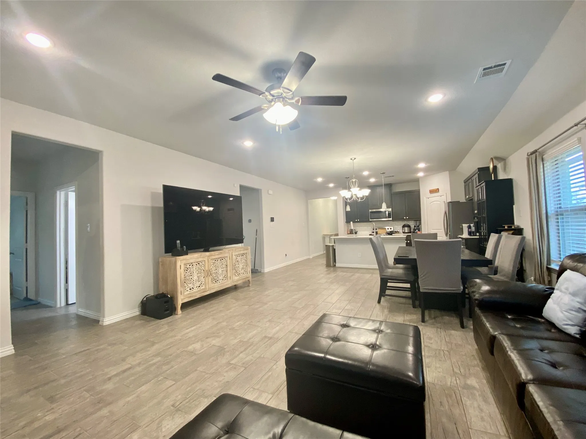 Single Family Residence For Rent in Parker County , 332 Paloma Street, Weatherford, Texas 76087, 4 Bedroom, 2 Bathroom, 2 Garage spaces, 2,026 Sqft, built in 2021, mls#21360286, Real Estate Agent in Weatherford, Homes For Rent in Parker county, Homes For Rent in Weatherford, Realtor in Weatherford Texas, Real Estate Brokerage Independent Realty Texas, Luminita Cordes Realtor