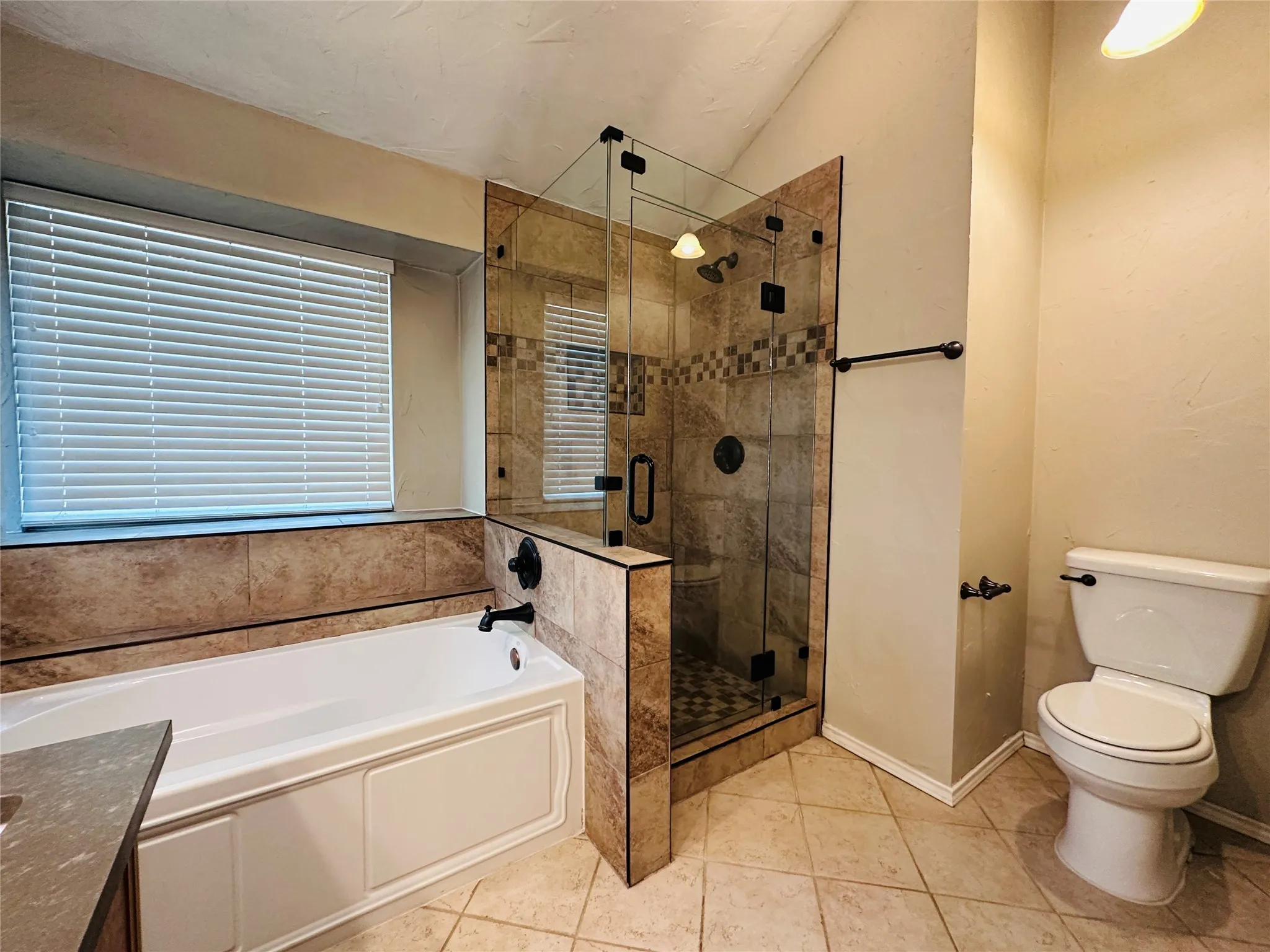 Single Family Residence For Sale in Dallas County , 7510 Beverly Drive, Rowlett, Texas 75089, 4 Bedroom, 2 Bathroom, 2 Garage spaces, 1,760 Sqft, built in 1987, mls#21359925, Real Estate Agent in Rowlett, Homes For Sale in Dallas county, Homes For Sale in Rowlett, Realtor in Rowlett Texas, Real Estate Brokerage Independent Realty Texas, Luminita Cordes Realtor