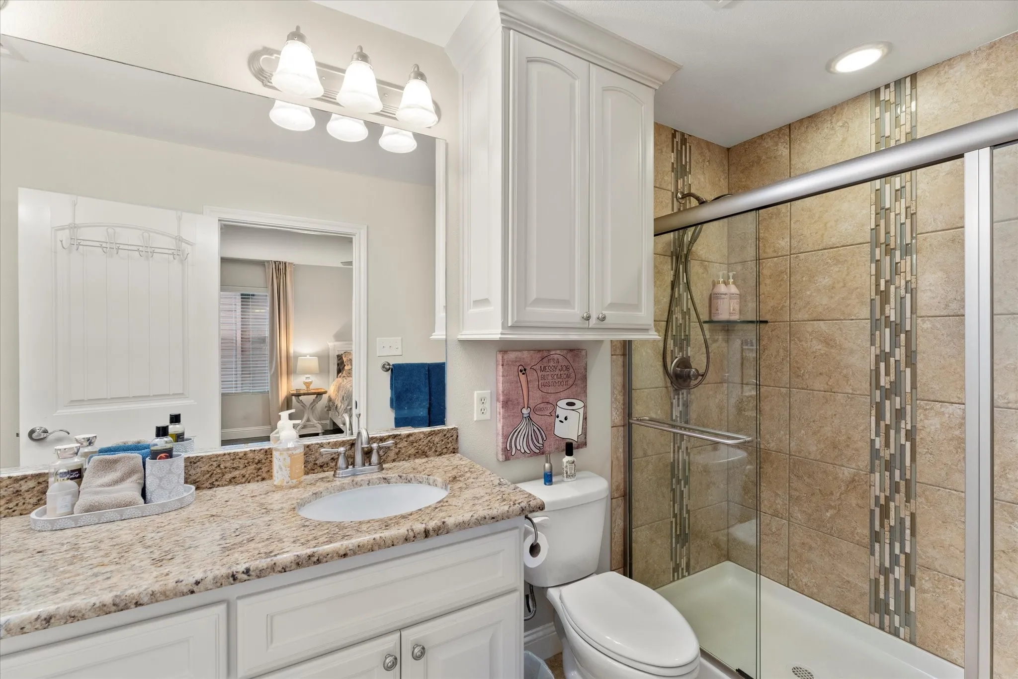 Single Family Residence For Sale in Henderson County , 13700 Park Harbor Drive, Eustace, Texas 75124, 4 Bedroom, 4 Bathroom, 2 Garage spaces, 2,616 Sqft, built in 2014, mls#21360530, Real Estate Agent in Eustace, Homes For Sale in Henderson county, Homes For Sale in Eustace, Realtor in Eustace Texas, Real Estate Brokerage Independent Realty Texas, Luminita Cordes Realtor