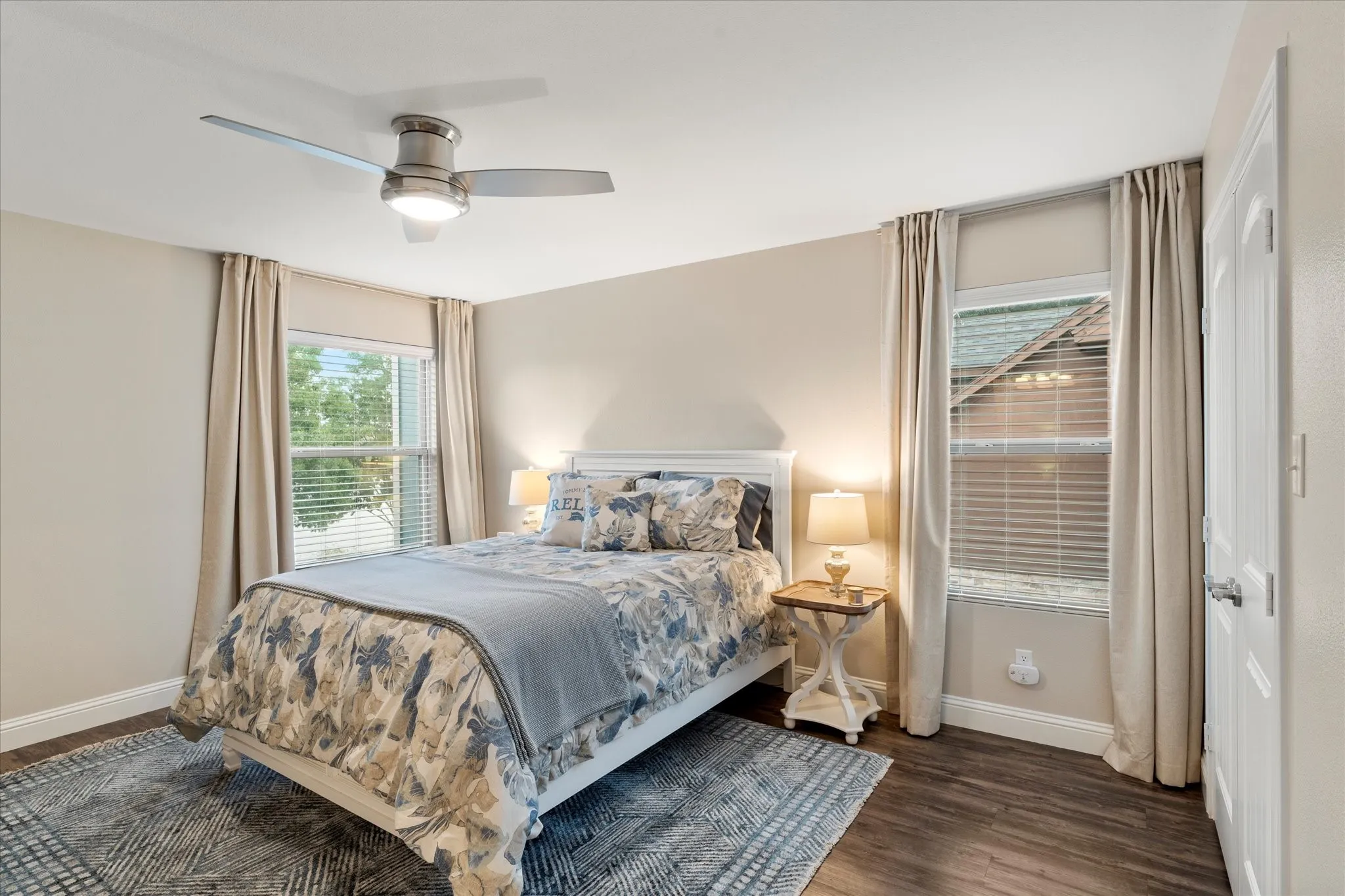 Single Family Residence For Sale in Henderson County , 13700 Park Harbor Drive, Eustace, Texas 75124, 4 Bedroom, 4 Bathroom, 2 Garage spaces, 2,616 Sqft, built in 2014, mls#21360530, Real Estate Agent in Eustace, Homes For Sale in Henderson county, Homes For Sale in Eustace, Realtor in Eustace Texas, Real Estate Brokerage Independent Realty Texas, Luminita Cordes Realtor