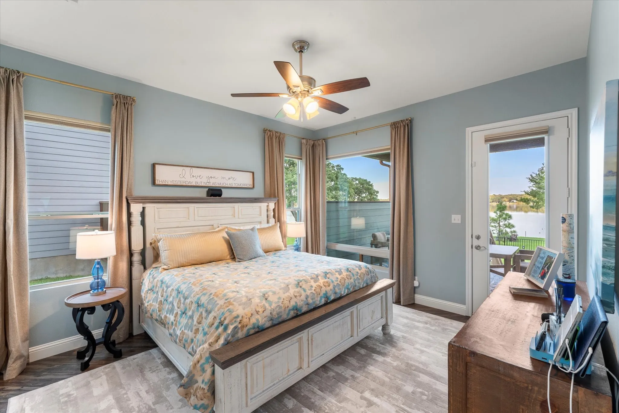 Single Family Residence For Sale in Henderson County , 13700 Park Harbor Drive, Eustace, Texas 75124, 4 Bedroom, 4 Bathroom, 2 Garage spaces, 2,616 Sqft, built in 2014, mls#21360530, Real Estate Agent in Eustace, Homes For Sale in Henderson county, Homes For Sale in Eustace, Realtor in Eustace Texas, Real Estate Brokerage Independent Realty Texas, Luminita Cordes Realtor