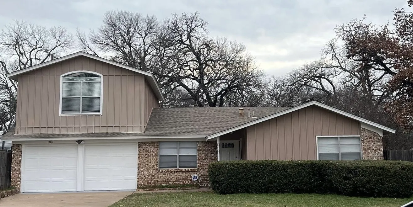 Single Family Residence For Rent in Tarrant County , 104 Jean Lane, Euless, Texas 76040, 4 Bedroom, 3 Bathroom, 4 Garage spaces, 1,375 Sqft, built in 1961, mls#21360533, Real Estate Agent in Euless, Homes For Rent in Tarrant county, Homes For Rent in Euless, Realtor in Euless Texas, Real Estate Brokerage Independent Realty Texas, Luminita Cordes Realtor