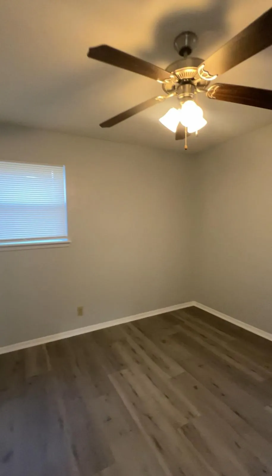 Single Family Residence For Rent in Tarrant County , 104 Jean Lane, Euless, Texas 76040, 4 Bedroom, 3 Bathroom, 4 Garage spaces, 1,375 Sqft, built in 1961, mls#21360533, Real Estate Agent in Euless, Homes For Rent in Tarrant county, Homes For Rent in Euless, Realtor in Euless Texas, Real Estate Brokerage Independent Realty Texas, Luminita Cordes Realtor