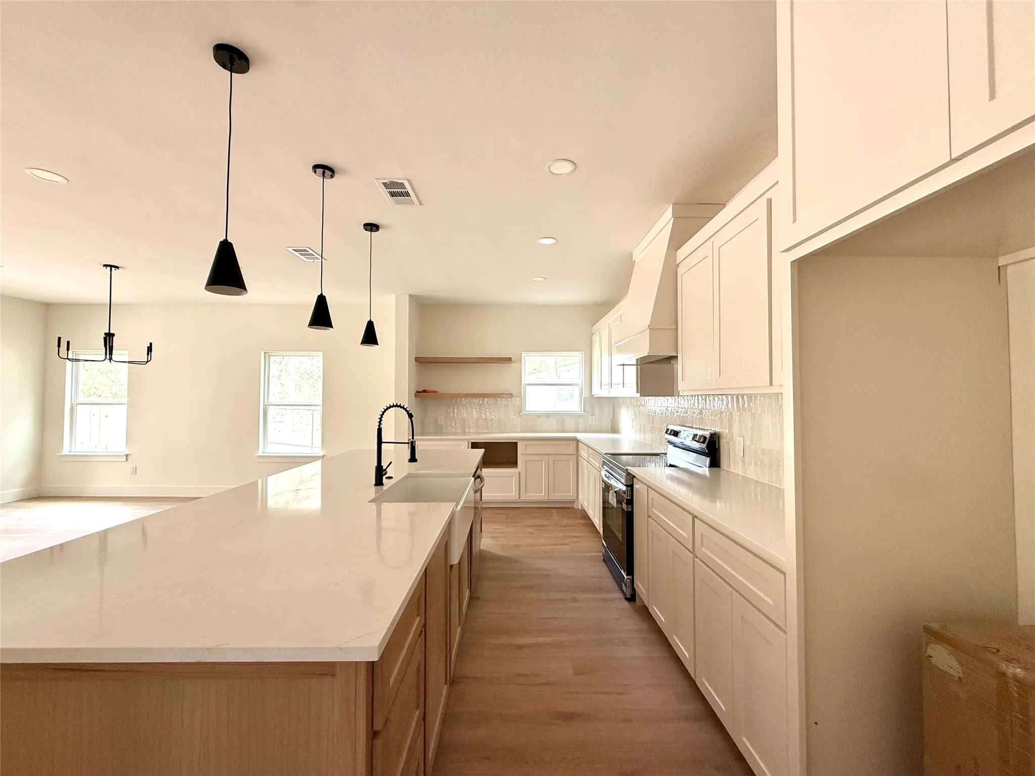 Single Family Residence For Sale in Dallas County , 941 Robinhood Boulevard, Mesquite, Texas 75149, 4 Bedroom, 3 Bathroom, 2 Garage spaces, 1,957 Sqft, built in 2026, mls#21360461, Real Estate Agent in Mesquite, Homes For Sale in Dallas county, Homes For Sale in Mesquite, Realtor in Mesquite Texas, Real Estate Brokerage Independent Realty Texas, Luminita Cordes Realtor