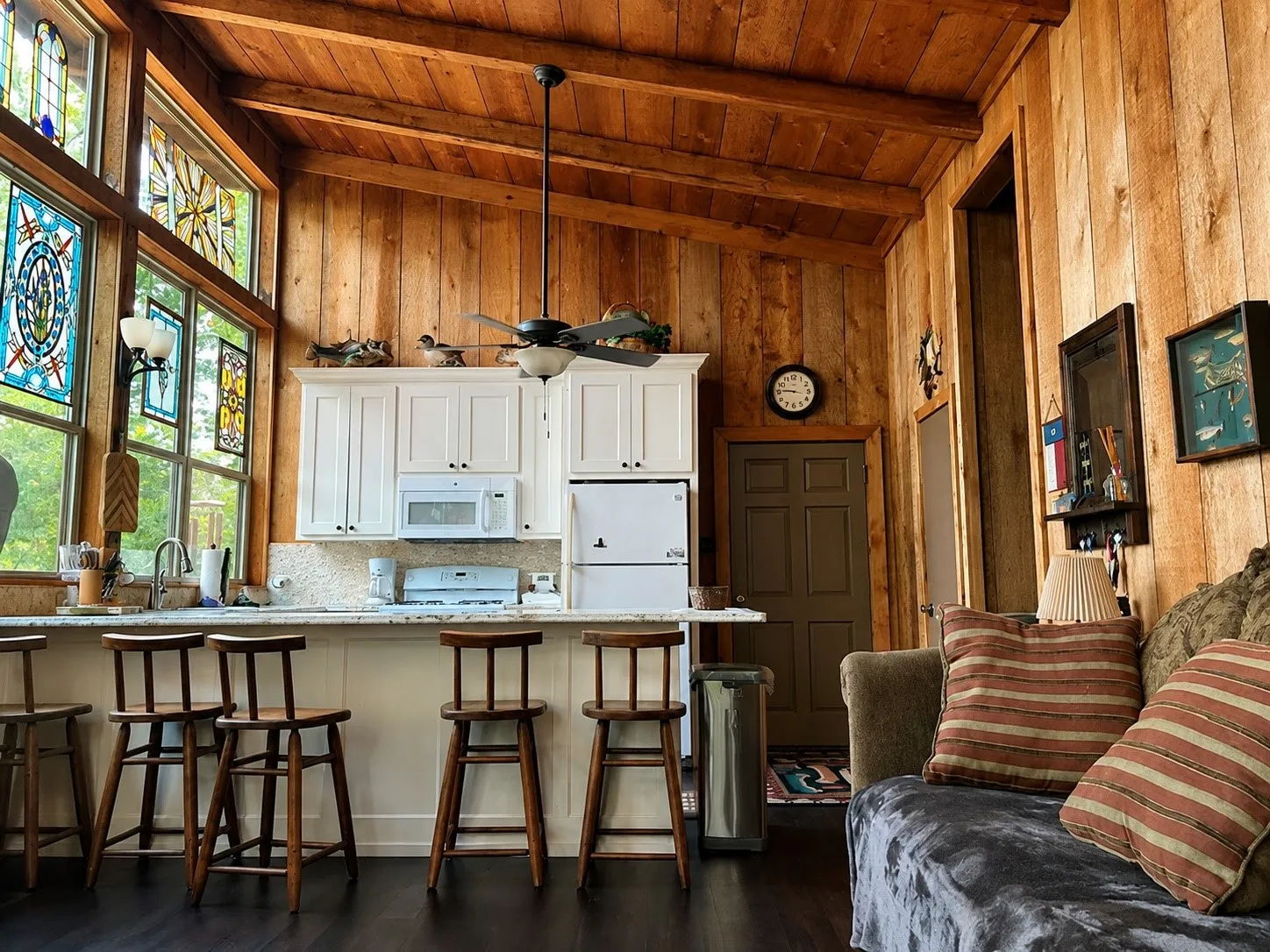 Single Family Residence For Sale in Wood County , 451 County Road 3236, Quitman, Texas 75783, 2 Bedroom, 1 Bathroom, Garage spaces, 810 Sqft, built in 1976, mls#21358075, Real Estate Agent in Quitman, Homes For Sale in Wood county, Homes For Sale in Quitman, Realtor in Quitman Texas, Real Estate Brokerage Independent Realty Texas, Luminita Cordes Realtor