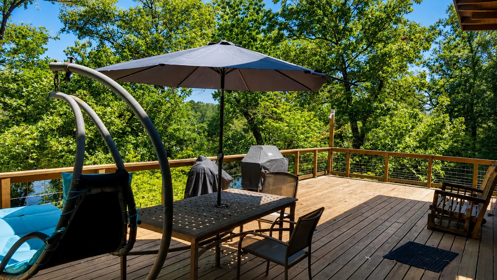 Single Family Residence For Sale in Wood County , 451 County Road 3236, Quitman, Texas 75783, 2 Bedroom, 1 Bathroom, Garage spaces, 810 Sqft, built in 1976, mls#21358075, Real Estate Agent in Quitman, Homes For Sale in Wood county, Homes For Sale in Quitman, Realtor in Quitman Texas, Real Estate Brokerage Independent Realty Texas, Luminita Cordes Realtor