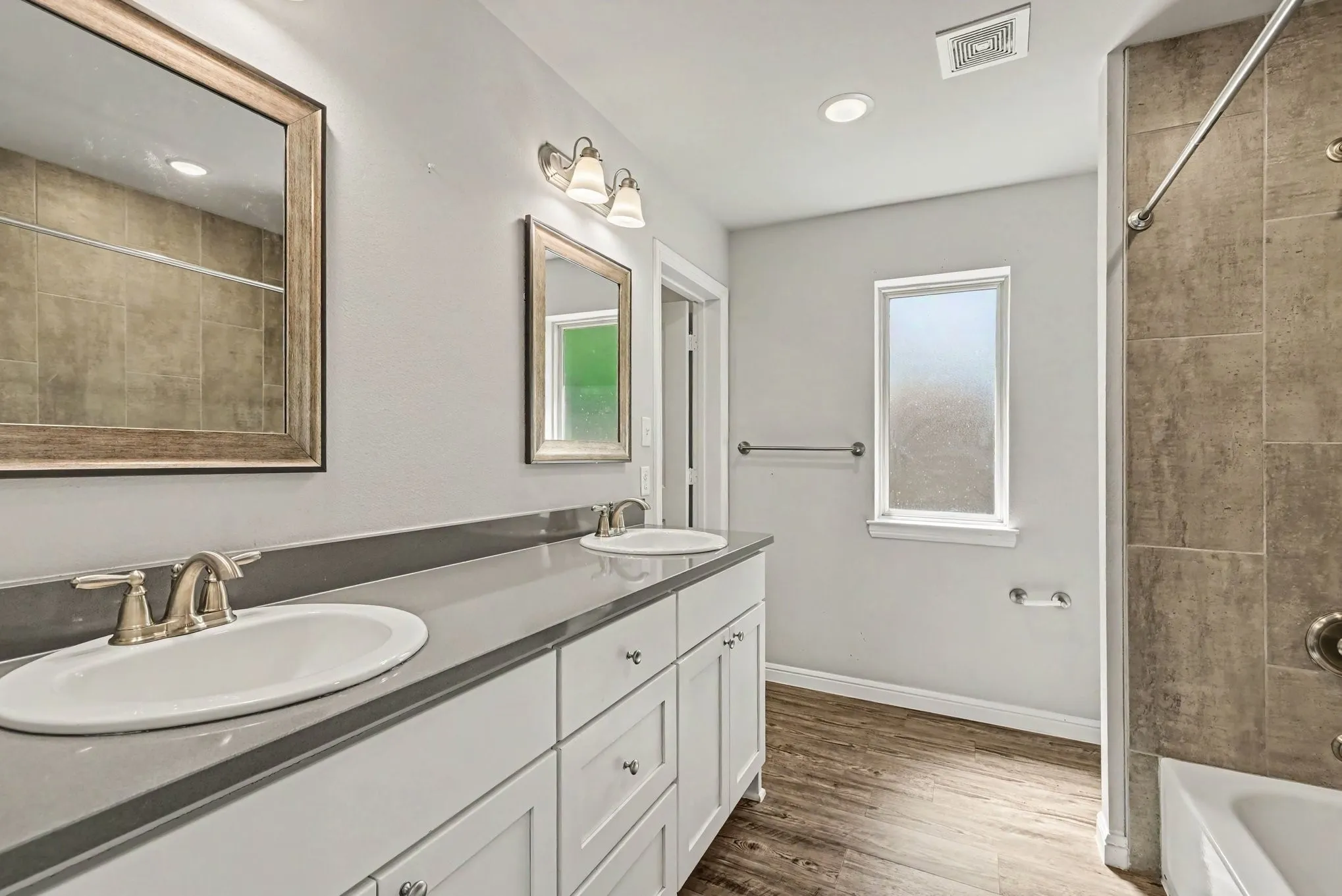 Single Family Residence For Sale in Parker County , 977 Sam Street, Springtown, Texas 76082, 4 Bedroom, 2 Bathroom, 2 Garage spaces, 1,785 Sqft, built in 2020, mls#21360097, Real Estate Agent in Springtown, Homes For Sale in Parker county, Homes For Sale in Springtown, Realtor in Springtown Texas, Real Estate Brokerage Independent Realty Texas, Luminita Cordes Realtor