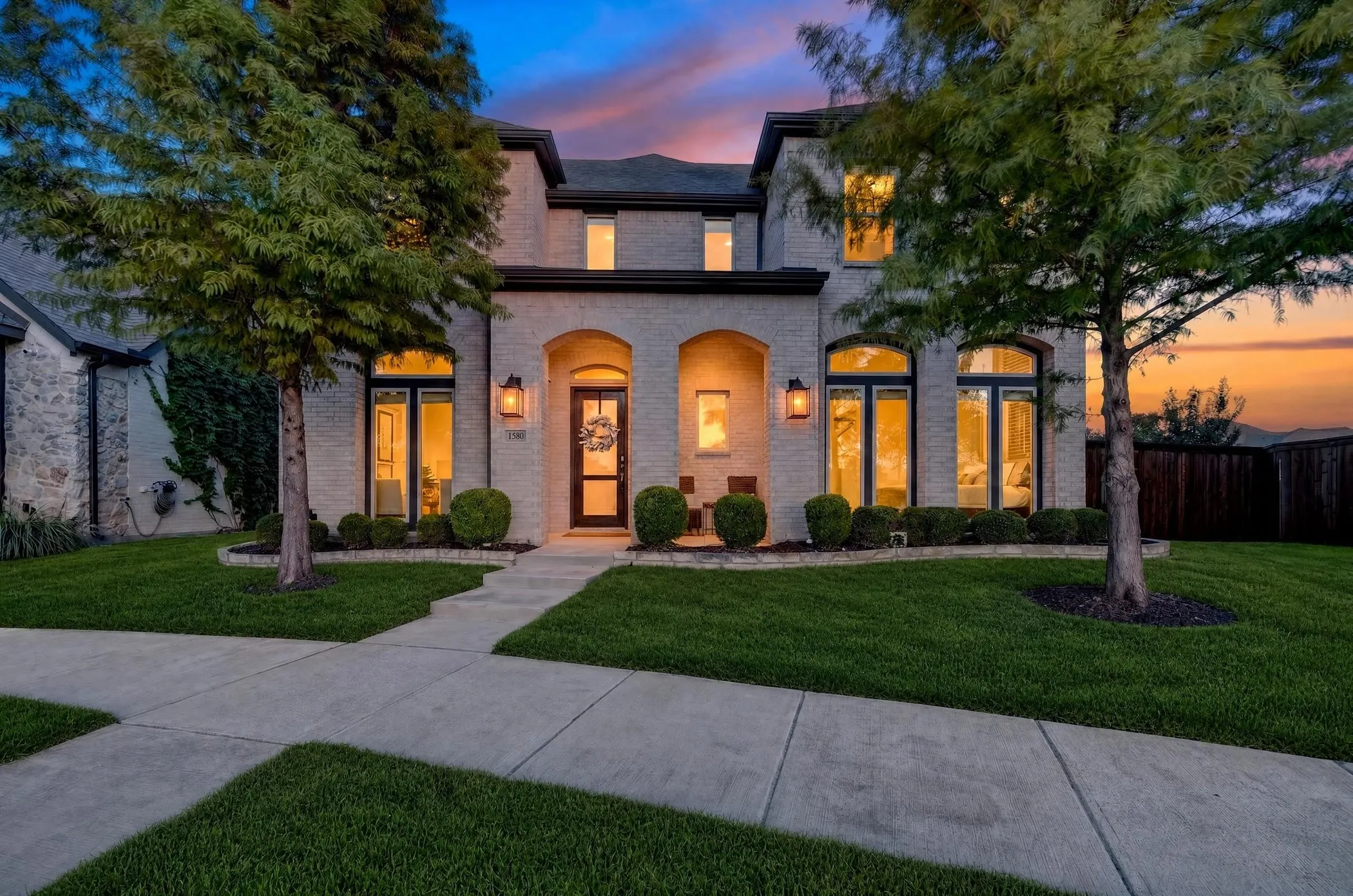 Single Family Residence For Sale in Dallas County , 1580 Verwood Circle, Farmers Branch, Texas 75234, 4 Bedroom, 4 Bathroom, 3 Garage spaces, 3,257 Sqft, built in 2019, mls#21356570, Real Estate Agent in Farmers Branch, Homes For Sale in Dallas county, Homes For Sale in Farmers Branch, Realtor in Farmers Branch Texas, Real Estate Brokerage Independent Realty Texas, Luminita Cordes Realtor