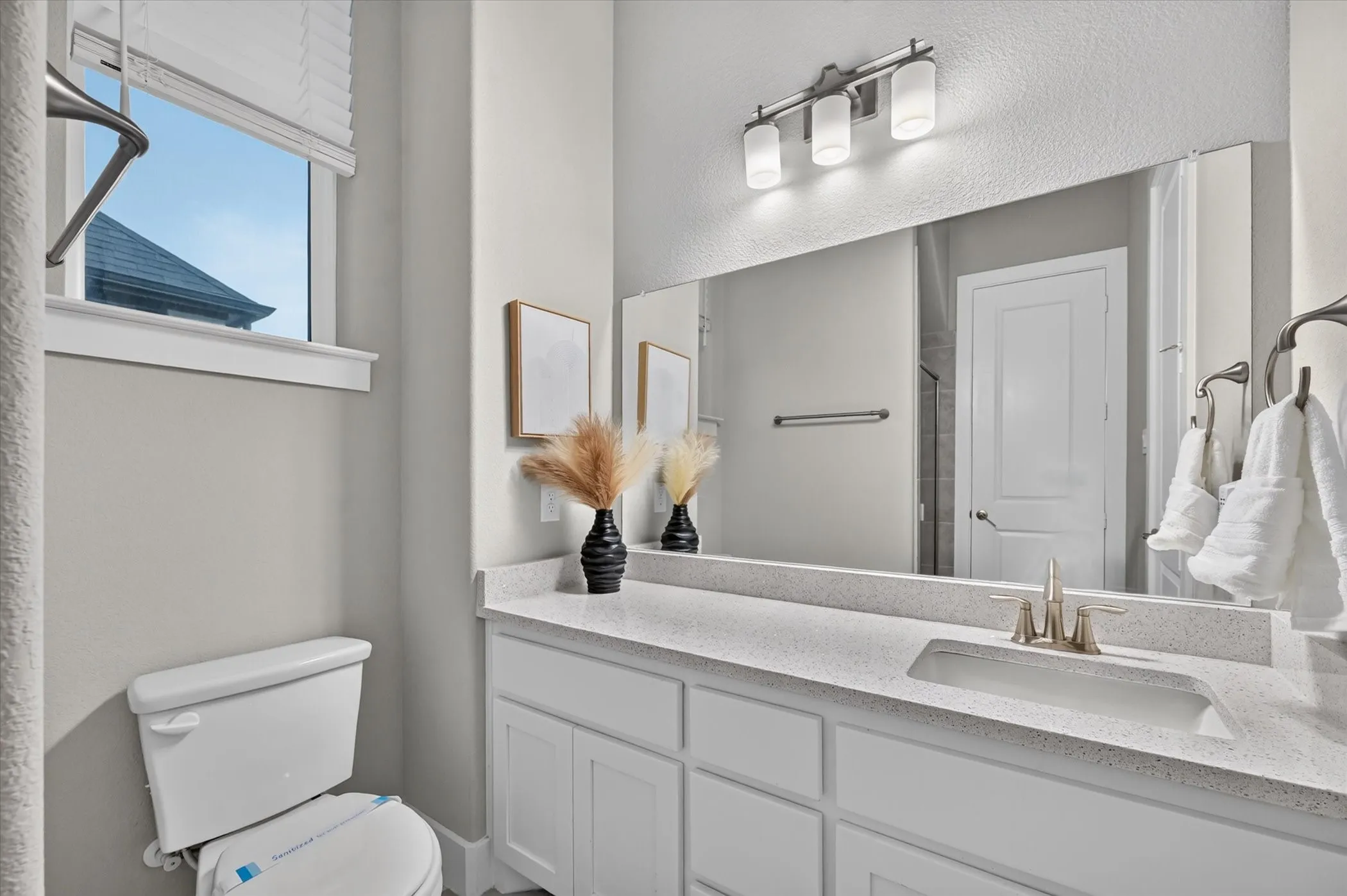 Ensuite bath down