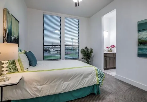 Single Family Residence For Rent in Dallas County , 2043 Life Avenue, Dallas, Texas 75212, 3 Bedroom, 4 Bathroom, 2 Garage spaces, 2,545 Sqft, built in 2021, Price $3,700, mls#21360549, Real Estate Agent in Dallas, Homes For Rent in Dallas county, Homes For Rent in Dallas, Realtor in Dallas Texas, Real Estate Brokerage Independent Realty Texas, Luminita Cordes Realtor