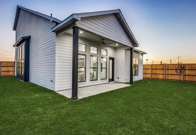 Single Family Residence For Rent in Dallas County , 2043 Life Avenue, Dallas, Texas 75212, 3 Bedroom, 4 Bathroom, 2 Garage spaces, 2,545 Sqft, built in 2021, Price $3,700, mls#21360549, Real Estate Agent in Dallas, Homes For Rent in Dallas county, Homes For Rent in Dallas, Realtor in Dallas Texas, Real Estate Brokerage Independent Realty Texas, Luminita Cordes Realtor