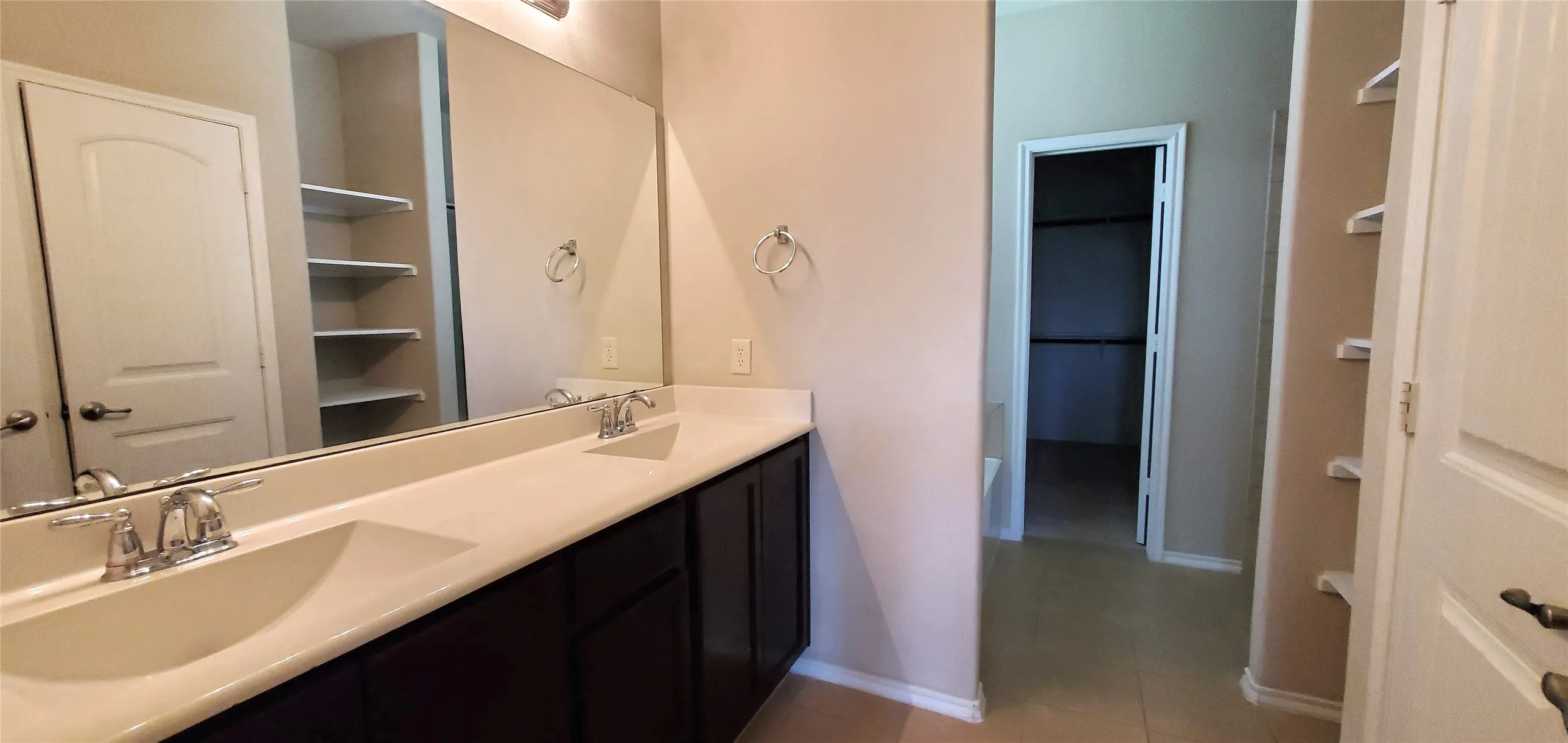Single Family Residence For Sale in Collin County , 133 Oriole Drive, Anna, Texas 75409, 3 Bedroom, 3 Bathroom, 2 Garage spaces, 2,255 Sqft, built in 2013, mls#21360550, Real Estate Agent in Anna, Homes For Sale in Collin county, Homes For Sale in Anna, Realtor in Anna Texas, Real Estate Brokerage Independent Realty Texas, Luminita Cordes Realtor