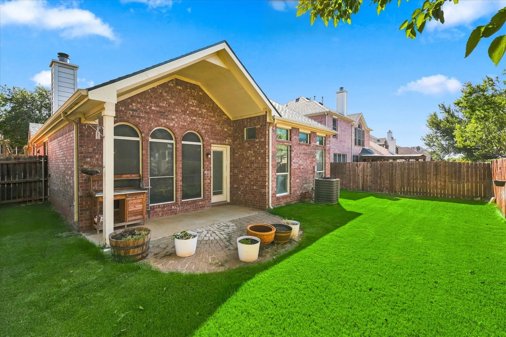 Single Family Residence For Rent in Denton County , 2812 THORNCREEK Lane, Fort Worth, Texas 76177, 3 Bedroom, 2 Bathroom, 2 Garage spaces, 2,006 Sqft, built in 2004, mls#21359141, Real Estate Agent in Fort Worth, Homes For Rent in Denton county, Homes For Rent in Fort Worth, Realtor in Fort Worth Texas, Real Estate Brokerage Independent Realty Texas, Luminita Cordes Realtor