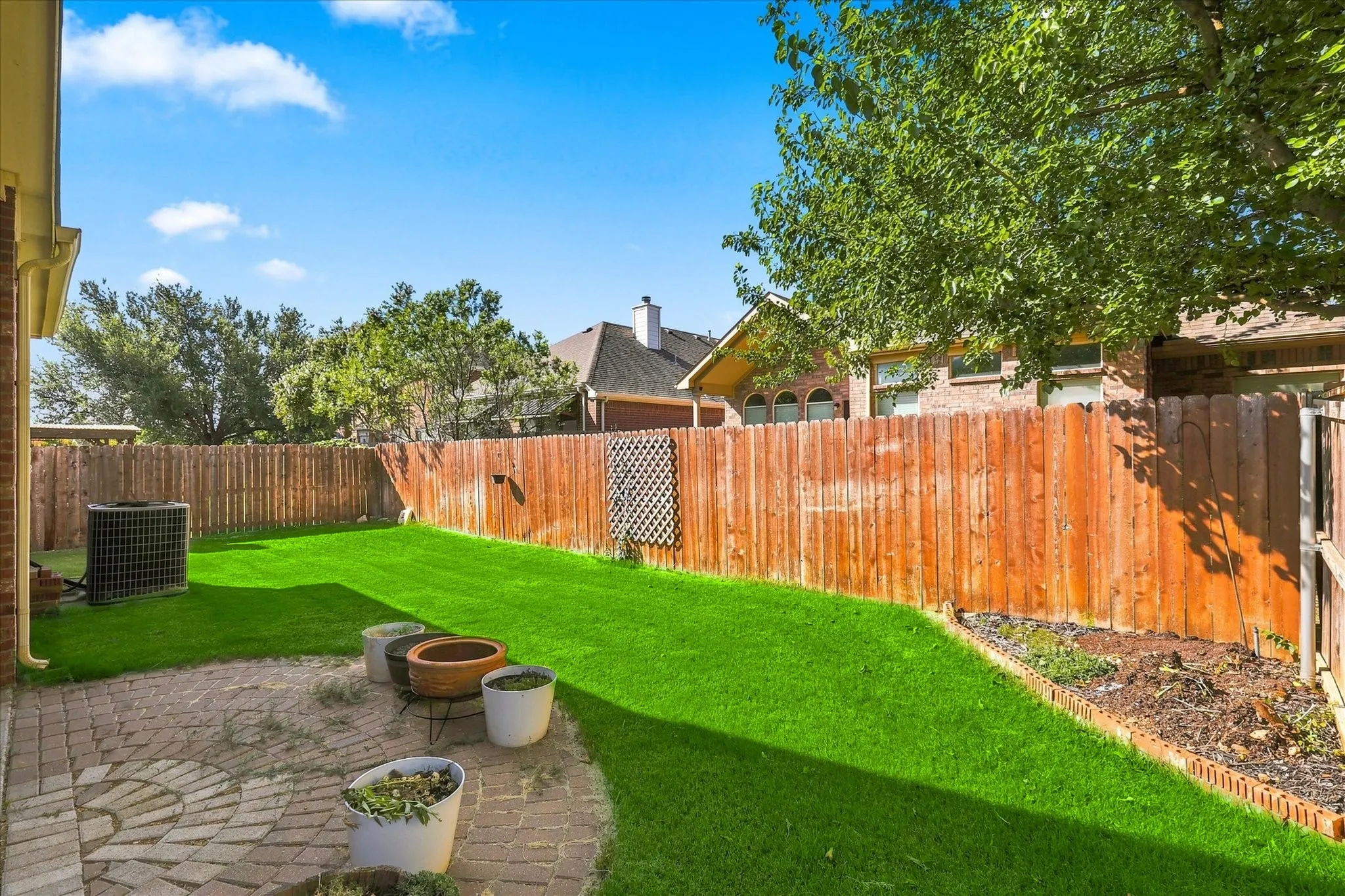 Single Family Residence For Rent in Denton County , 2812 THORNCREEK Lane, Fort Worth, Texas 76177, 3 Bedroom, 2 Bathroom, 2 Garage spaces, 2,006 Sqft, built in 2004, mls#21359141, Real Estate Agent in Fort Worth, Homes For Rent in Denton county, Homes For Rent in Fort Worth, Realtor in Fort Worth Texas, Real Estate Brokerage Independent Realty Texas, Luminita Cordes Realtor