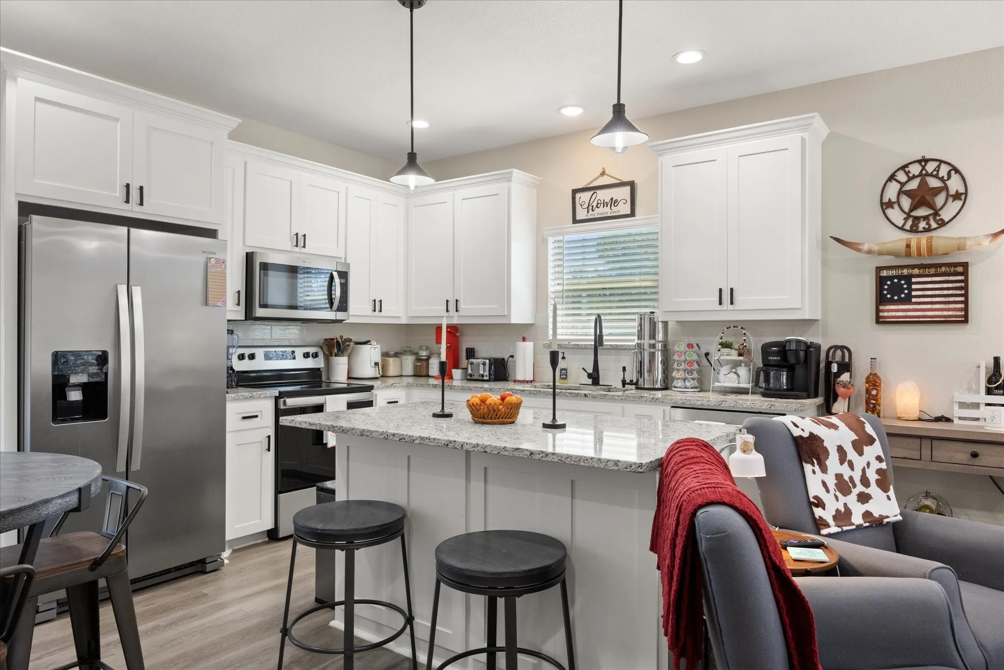 Single Family Residence For Sale in Hood County , 1608 Ridgeview Trail, Granbury, Texas 76048, 2 Bedroom, 2 Bathroom, Garage spaces, 1,103 Sqft, built in 2022, mls#21356044, Real Estate Agent in Granbury, Homes For Sale in Hood county, Homes For Sale in Granbury, Realtor in Granbury Texas, Real Estate Brokerage Independent Realty Texas, Luminita Cordes Realtor