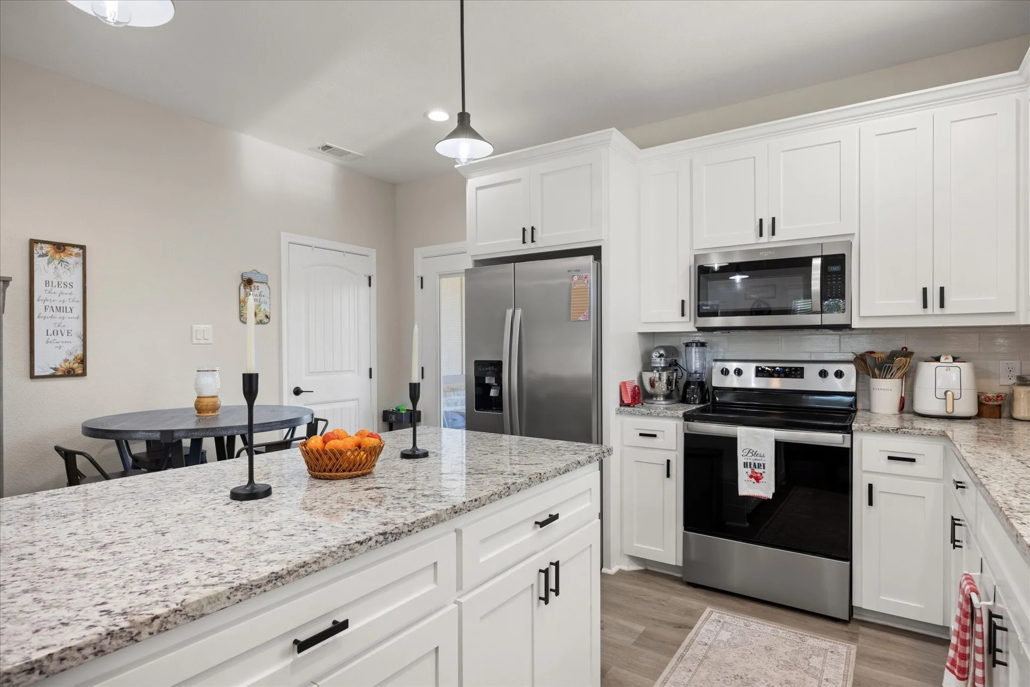 Single Family Residence For Sale in Hood County , 1608 Ridgeview Trail, Granbury, Texas 76048, 2 Bedroom, 2 Bathroom, Garage spaces, 1,103 Sqft, built in 2022, mls#21356044, Real Estate Agent in Granbury, Homes For Sale in Hood county, Homes For Sale in Granbury, Realtor in Granbury Texas, Real Estate Brokerage Independent Realty Texas, Luminita Cordes Realtor