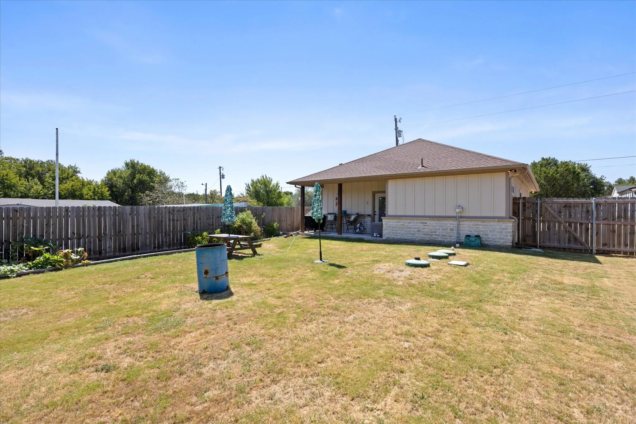 Single Family Residence For Sale in Hood County , 1608 Ridgeview Trail, Granbury, Texas 76048, 2 Bedroom, 2 Bathroom, Garage spaces, 1,103 Sqft, built in 2022, mls#21356044, Real Estate Agent in Granbury, Homes For Sale in Hood county, Homes For Sale in Granbury, Realtor in Granbury Texas, Real Estate Brokerage Independent Realty Texas, Luminita Cordes Realtor
