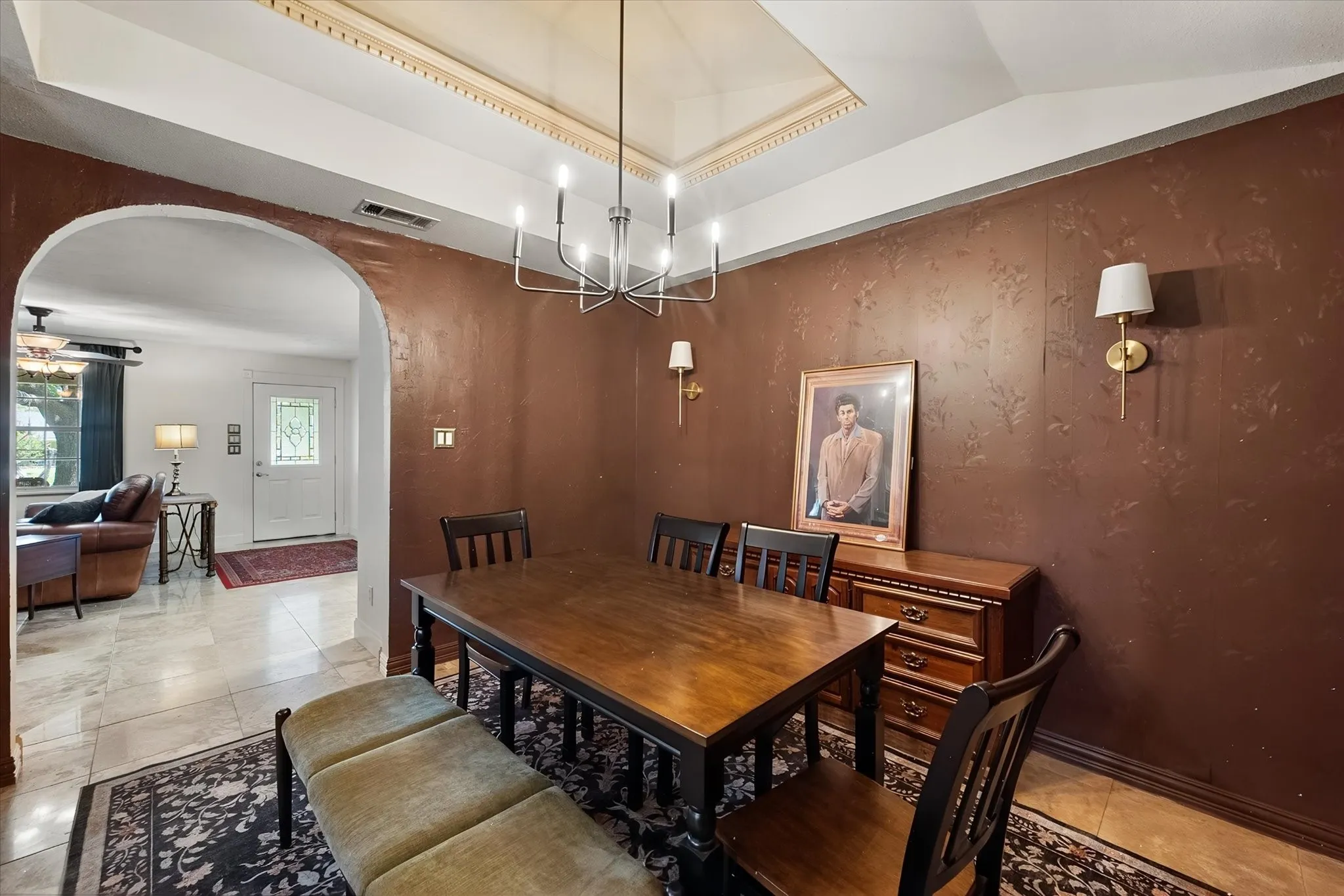 Single Family Residence For Sale in Henderson County , 1814 Robbins Road, Athens, Texas 75751, 3 Bedroom, 3 Bathroom, 2 Garage spaces, 3,092 Sqft, built in 1962, mls#21359942, Real Estate Agent in Athens, Homes For Sale in Henderson county, Homes For Sale in Athens, Realtor in Athens Texas, Real Estate Brokerage Independent Realty Texas, Luminita Cordes Realtor