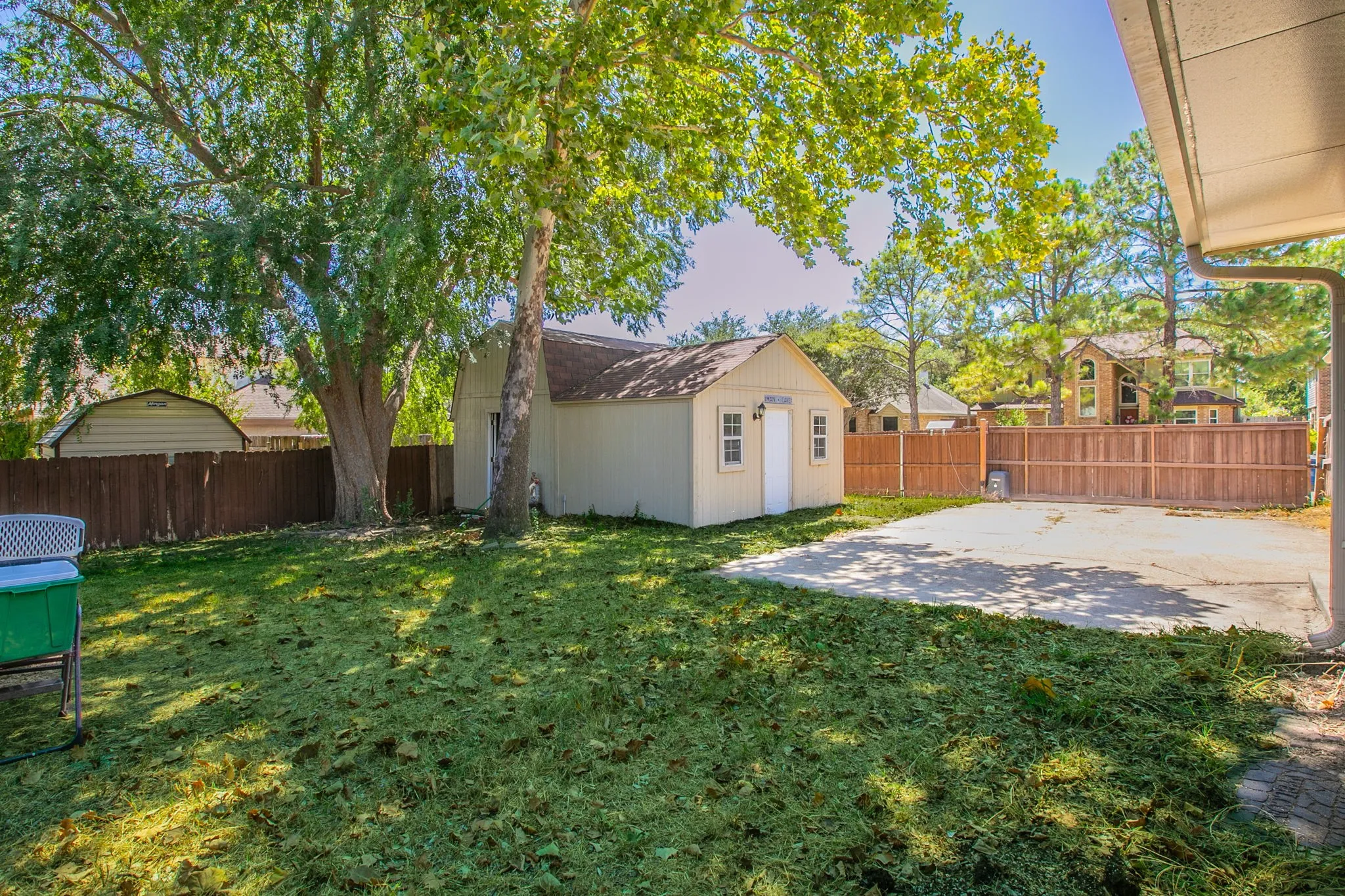 Single Family Residence For Sale in Tarrant County , 2759 Wentworth Drive, Grand Prairie, Texas 75052, 3 Bedroom, 2 Bathroom, 2 Garage spaces, 1,725 Sqft, built in 1985, mls#21360554, Real Estate Agent in Grand Prairie, Homes For Sale in Tarrant county, Homes For Sale in Grand Prairie, Realtor in Grand Prairie Texas, Real Estate Brokerage Independent Realty Texas, Luminita Cordes Realtor