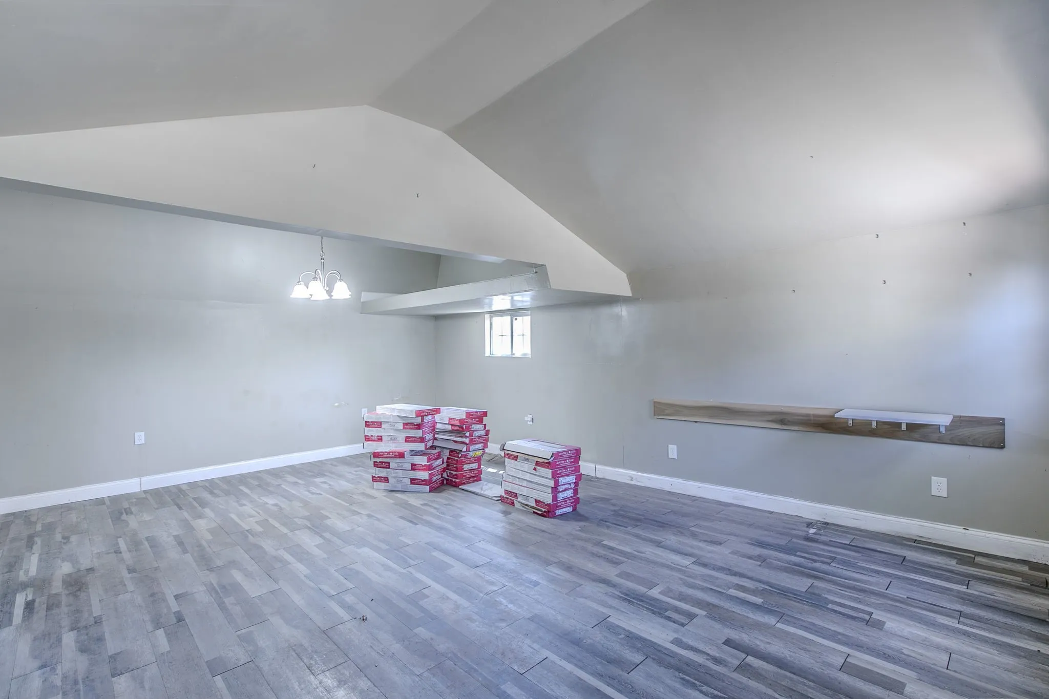 Single Family Residence For Sale in Tarrant County , 2759 Wentworth Drive, Grand Prairie, Texas 75052, 3 Bedroom, 2 Bathroom, 2 Garage spaces, 1,725 Sqft, built in 1985, mls#21360554, Real Estate Agent in Grand Prairie, Homes For Sale in Tarrant county, Homes For Sale in Grand Prairie, Realtor in Grand Prairie Texas, Real Estate Brokerage Independent Realty Texas, Luminita Cordes Realtor
