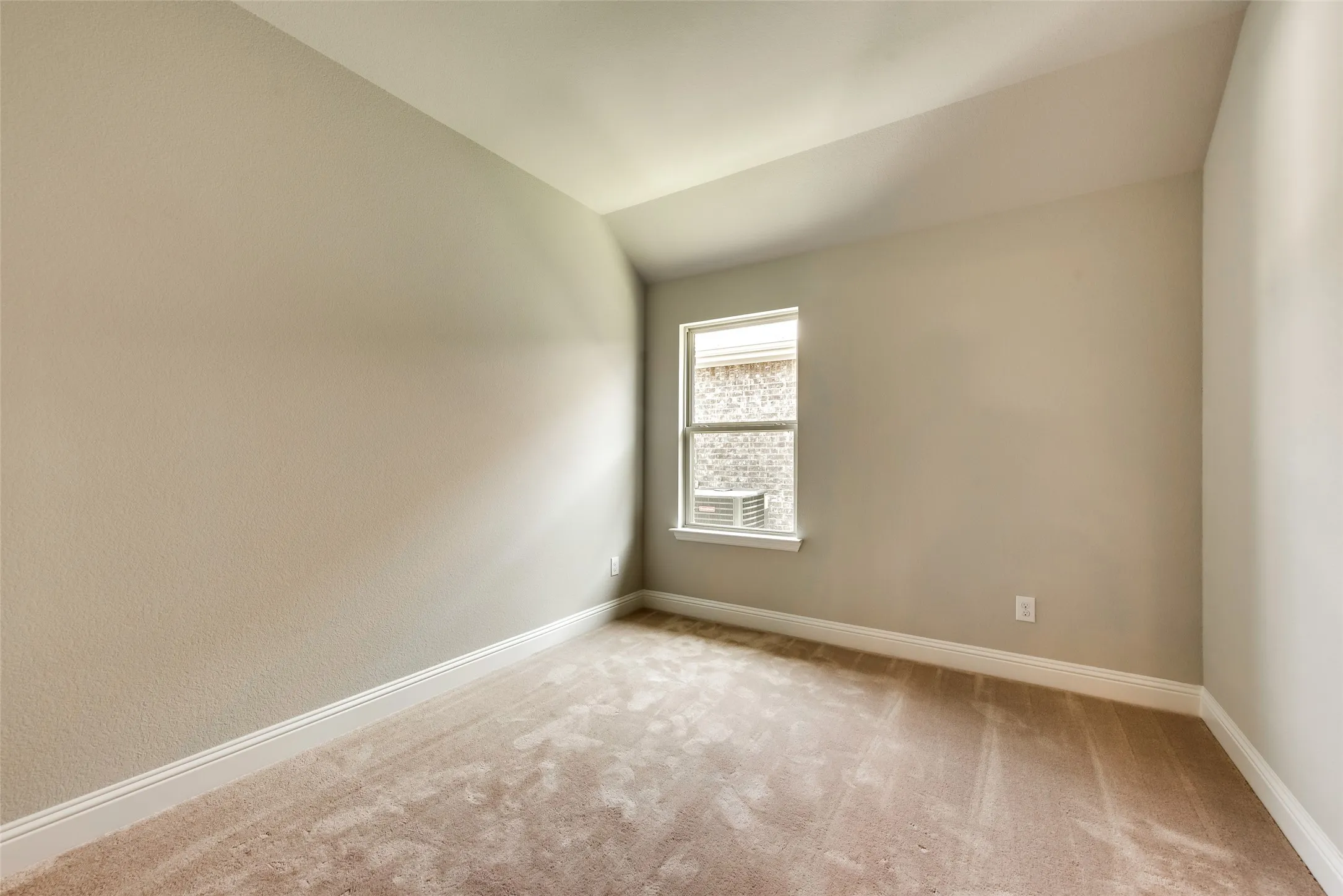 Single Family Residence For Rent in Denton County , 800 Bird Creek, Little Elm, Texas 75068, 3 Bedroom, 2 Bathroom, 2 Garage spaces, 1,851 Sqft, built in 2017, mls#21360562, Real Estate Agent in Little Elm, Homes For Rent in Denton county, Homes For Rent in Little Elm, Realtor in Little Elm Texas, Real Estate Brokerage Independent Realty Texas, Luminita Cordes Realtor