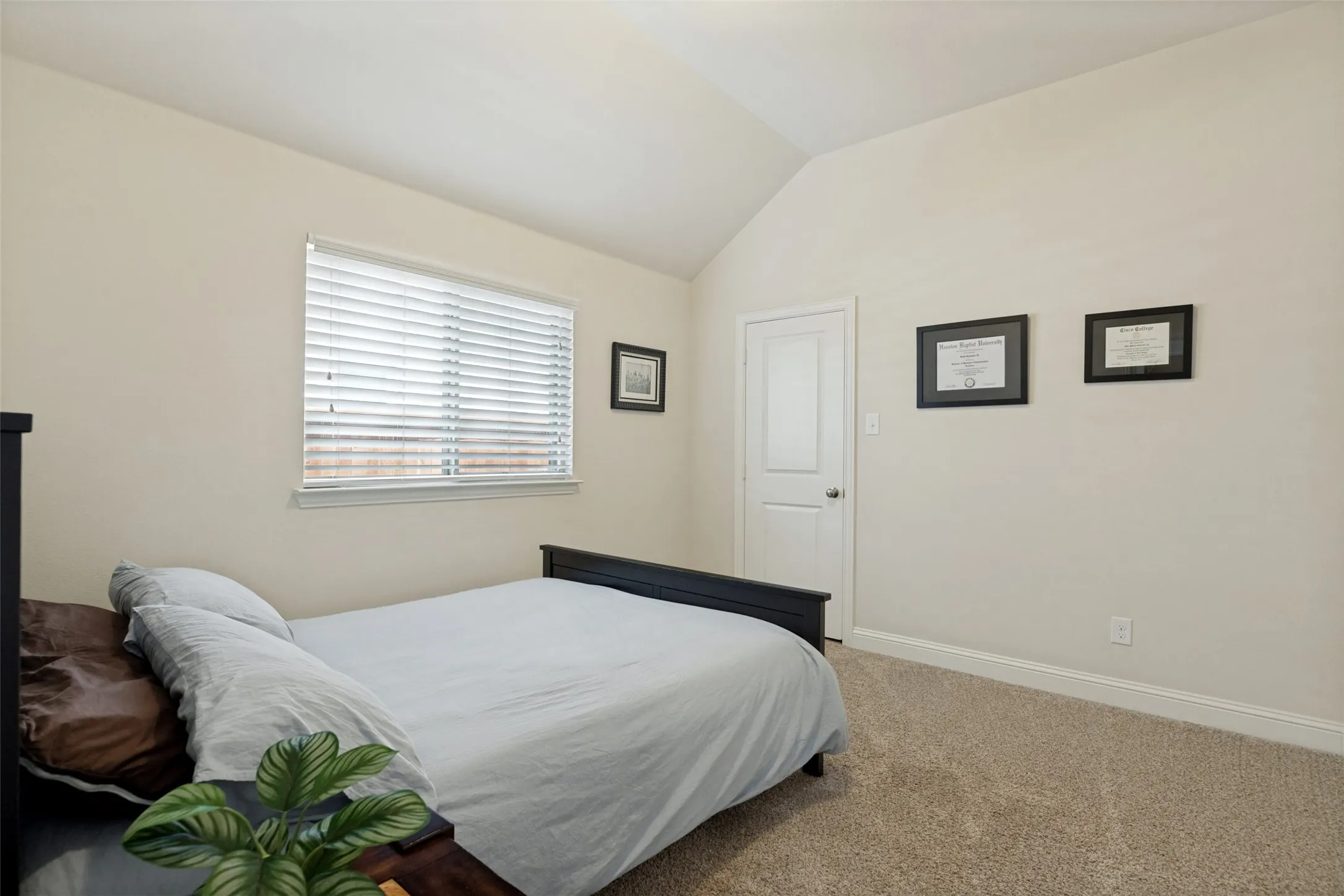 Single Family Residence For Sale in Collin County , 4309 Switchgrass Street, Celina, Texas 75009, 4 Bedroom, 3 Bathroom, 3 Garage spaces, 2,672 Sqft, built in 2016, mls#21355436, Real Estate Agent in Celina, Homes For Sale in Collin county, Homes For Sale in Celina, Realtor in Celina Texas, Real Estate Brokerage Independent Realty Texas, Luminita Cordes Realtor