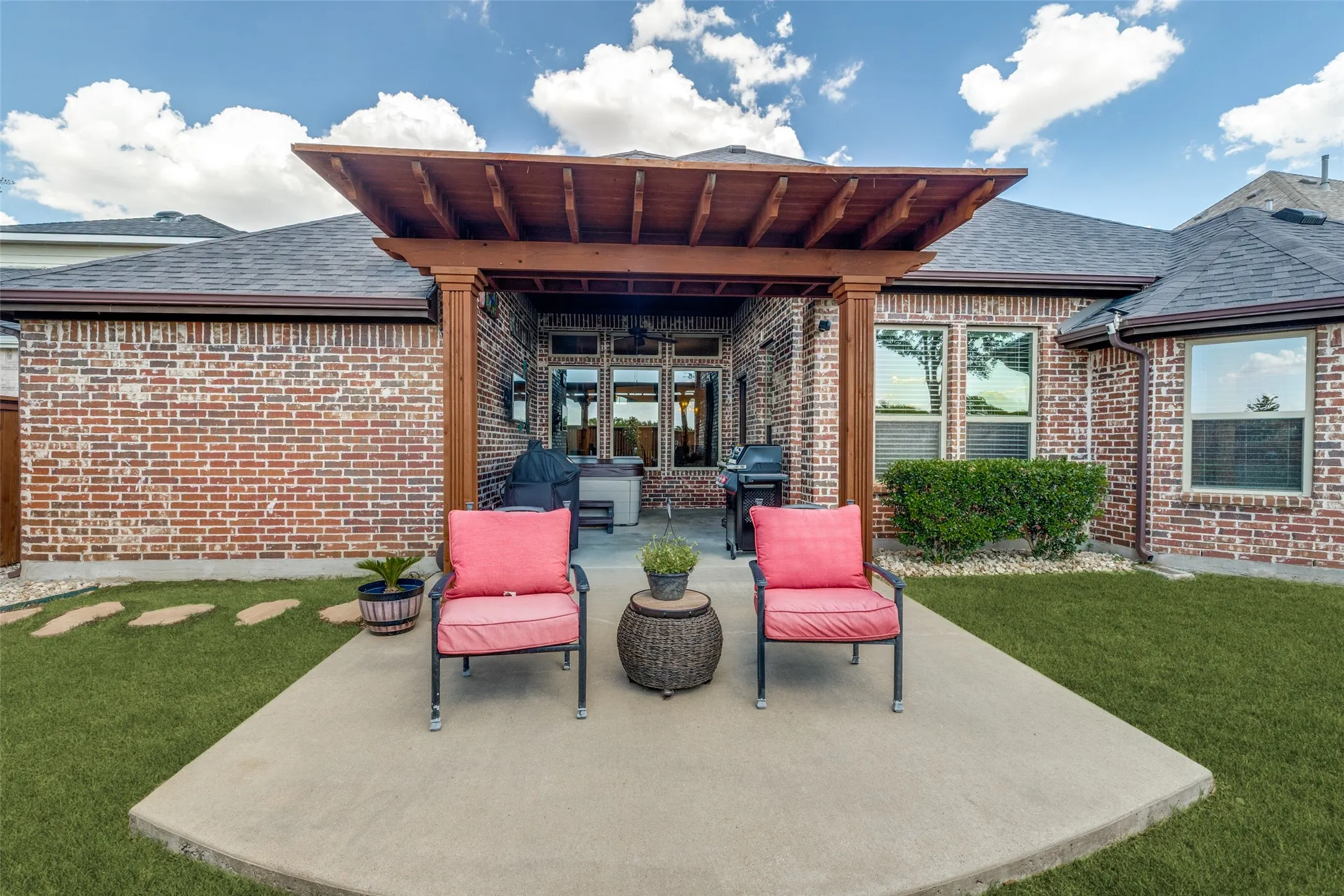 Single Family Residence For Sale in Collin County , 4309 Switchgrass Street, Celina, Texas 75009, 4 Bedroom, 3 Bathroom, 3 Garage spaces, 2,672 Sqft, built in 2016, mls#21355436, Real Estate Agent in Celina, Homes For Sale in Collin county, Homes For Sale in Celina, Realtor in Celina Texas, Real Estate Brokerage Independent Realty Texas, Luminita Cordes Realtor