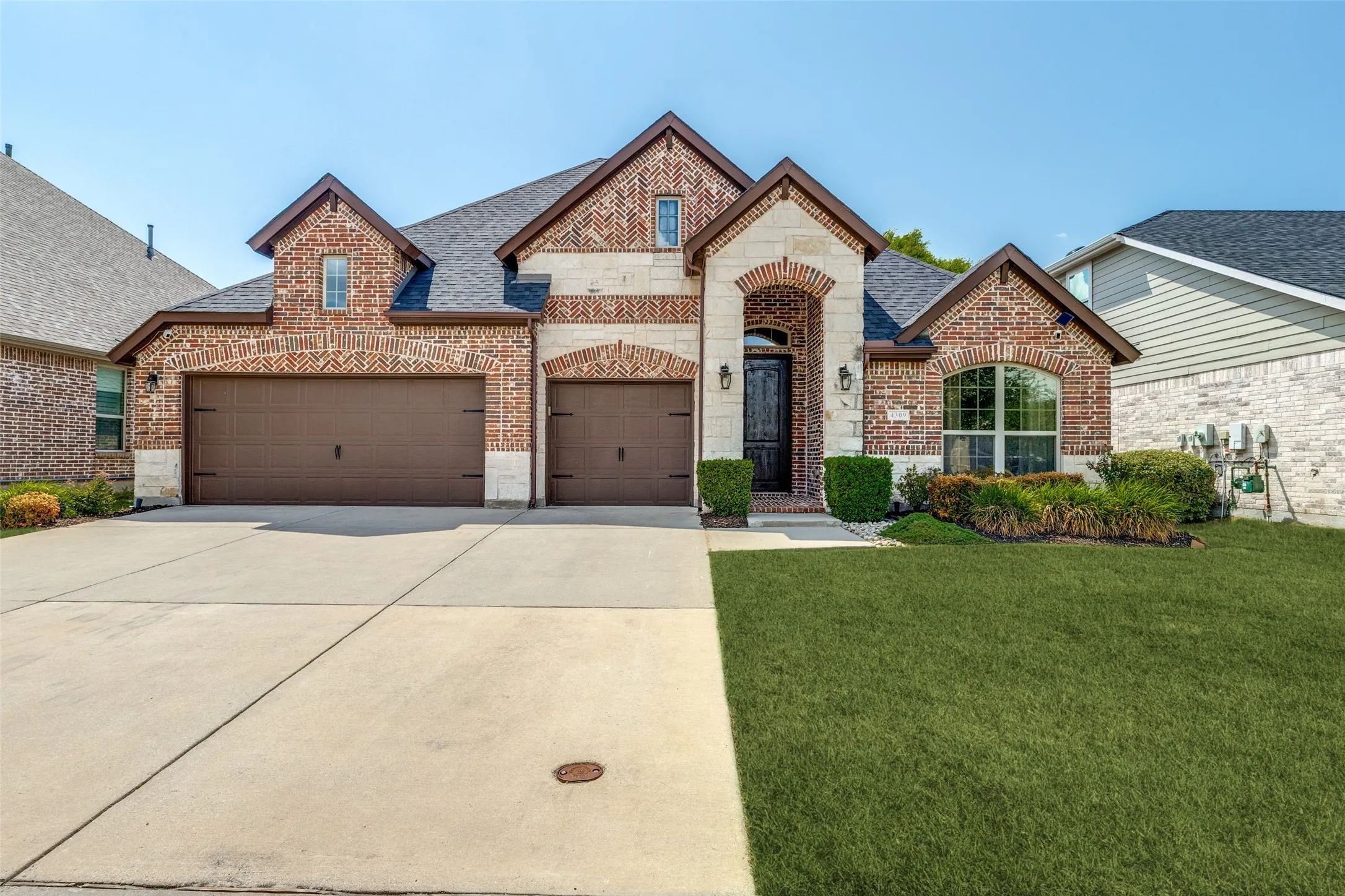 Single Family Residence For Sale in Collin County , 4309 Switchgrass Street, Celina, Texas 75009, 4 Bedroom, 3 Bathroom, 3 Garage spaces, 2,672 Sqft, built in 2016, mls#21355436, Real Estate Agent in Celina, Homes For Sale in Collin county, Homes For Sale in Celina, Realtor in Celina Texas, Real Estate Brokerage Independent Realty Texas, Luminita Cordes Realtor