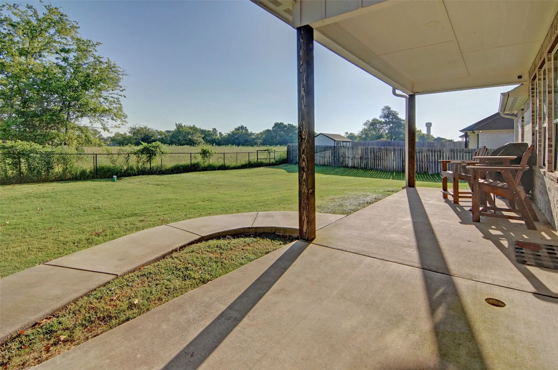 Single Family Residence For Sale in Van Zandt County , 647 Oklahoma Street, Van, Texas 75790, 4 Bedroom, 2 Bathroom, 2 Garage spaces, 1,923 Sqft, built in 2021, Price $440,000, mls#21359403, Real Estate Agent in Van, Homes For Sale in Van Zandt county, Homes For Sale in Van, Realtor in Van Texas, Real Estate Brokerage Independent Realty Texas, Luminita Cordes Realtor