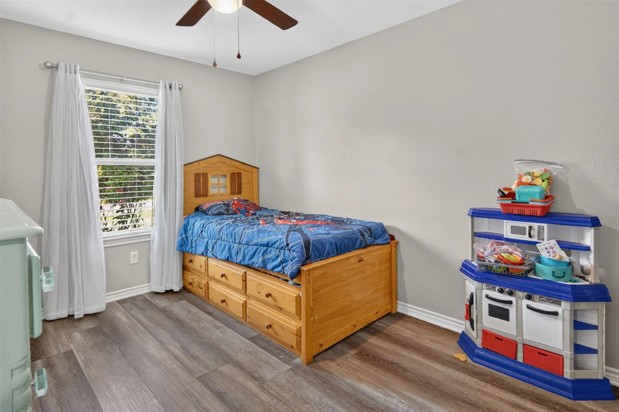 Single Family Residence For Sale in Van Zandt County , 647 Oklahoma Street, Van, Texas 75790, 4 Bedroom, 2 Bathroom, 2 Garage spaces, 1,923 Sqft, built in 2021, Price $440,000, mls#21359403, Real Estate Agent in Van, Homes For Sale in Van Zandt county, Homes For Sale in Van, Realtor in Van Texas, Real Estate Brokerage Independent Realty Texas, Luminita Cordes Realtor