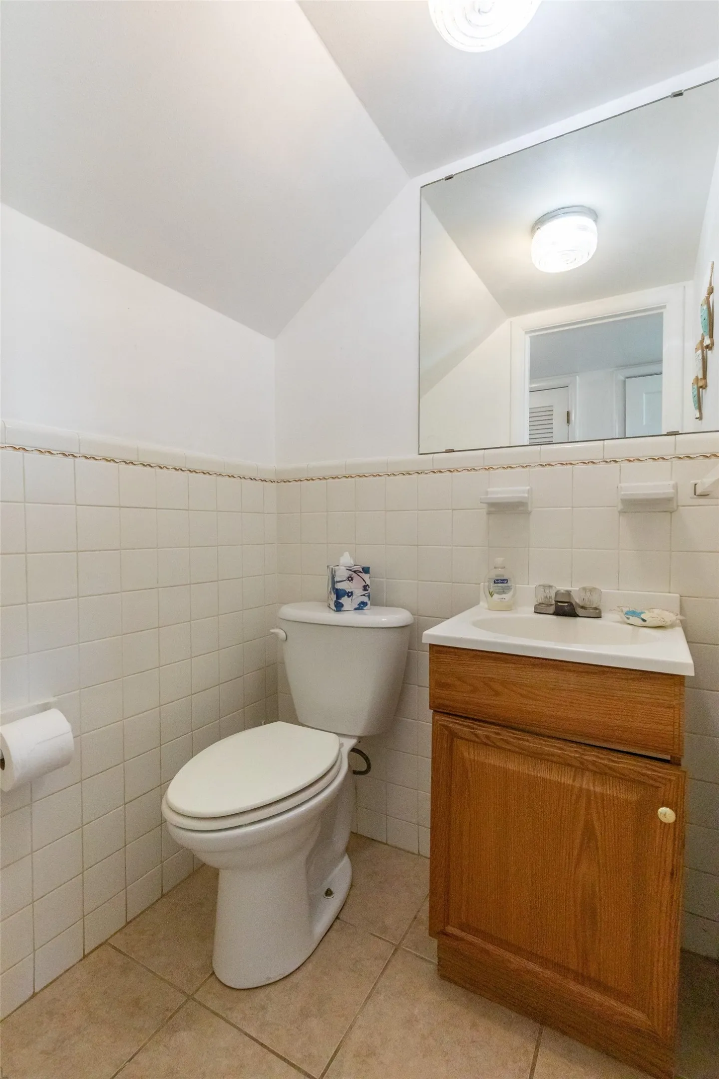 Single Family Residence For Sale in Jones County , 902 Avenue O, Anson, Texas 79501, 3 Bedroom, 3 Bathroom, 2 Garage spaces, 2,519 Sqft, built in 1976, mls#21359912, Real Estate Agent in Anson, Homes For Sale in Jones county, Homes For Sale in Anson, Realtor in Anson Texas, Real Estate Brokerage Independent Realty Texas, Luminita Cordes Realtor