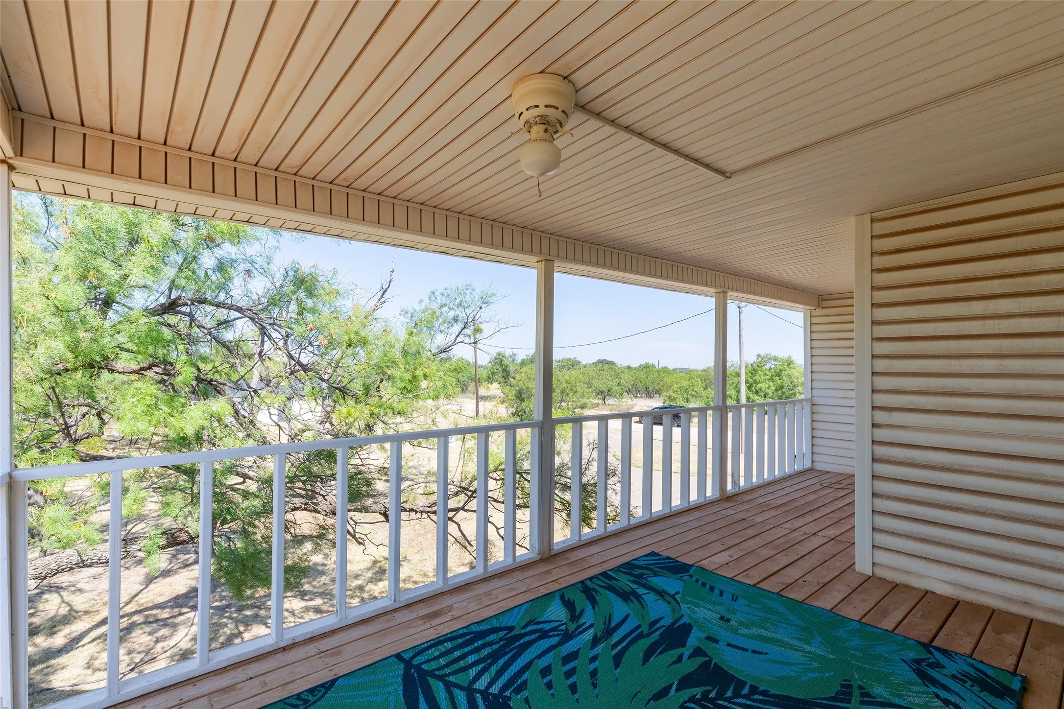 Single Family Residence For Sale in Jones County , 902 Avenue O, Anson, Texas 79501, 3 Bedroom, 3 Bathroom, 2 Garage spaces, 2,519 Sqft, built in 1976, mls#21359912, Real Estate Agent in Anson, Homes For Sale in Jones county, Homes For Sale in Anson, Realtor in Anson Texas, Real Estate Brokerage Independent Realty Texas, Luminita Cordes Realtor