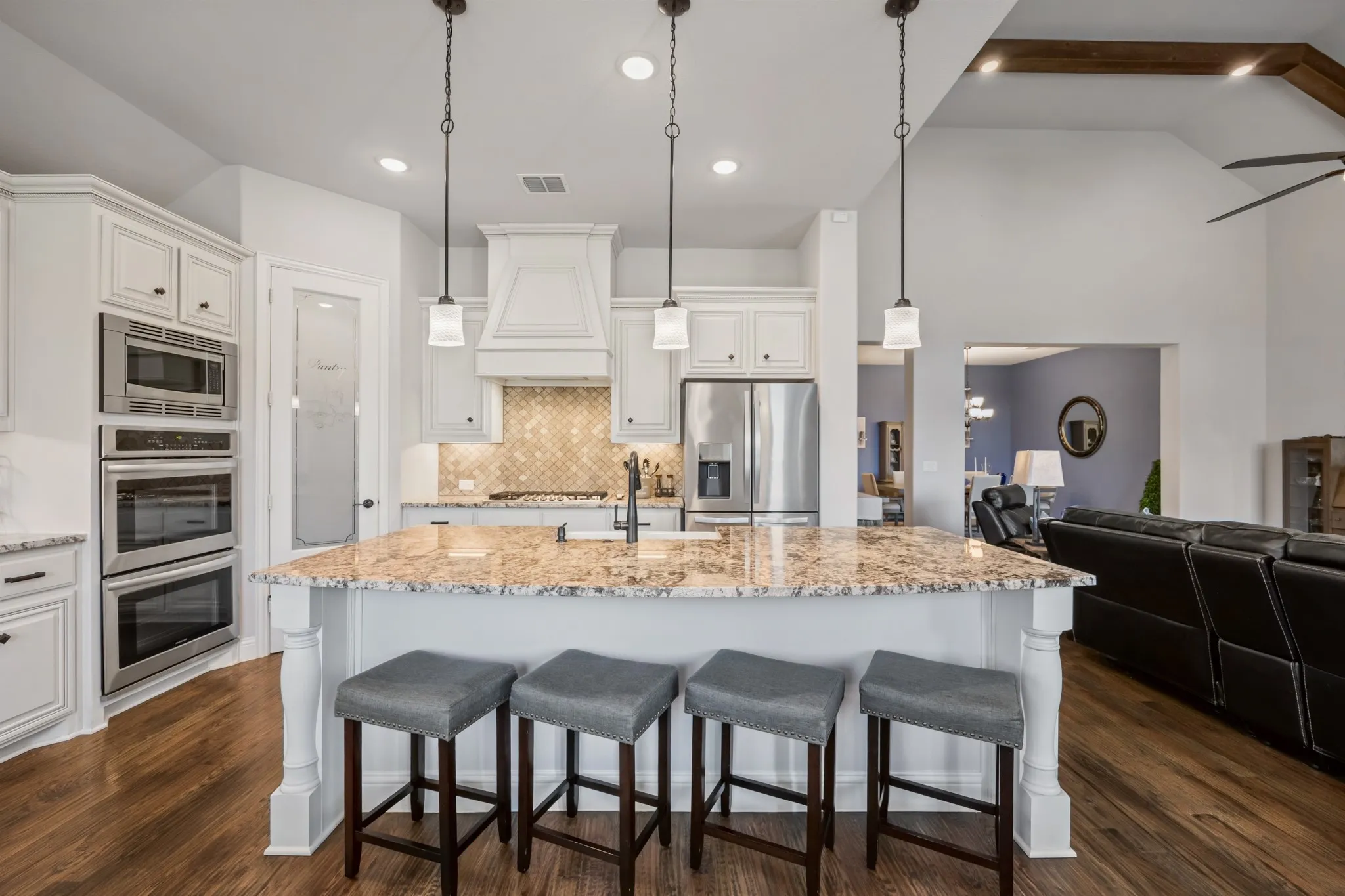Single Family Residence For Sale in Kaufman County , 2115 Devonblue Drive, Forney, Texas 75126, 4 Bedroom, 3 Bathroom, 3 Garage spaces, 2,734 Sqft, built in 2020, mls#21360515, Real Estate Agent in Forney, Homes For Sale in Kaufman county, Homes For Sale in Forney, Realtor in Forney Texas, Real Estate Brokerage Independent Realty Texas, Luminita Cordes Realtor