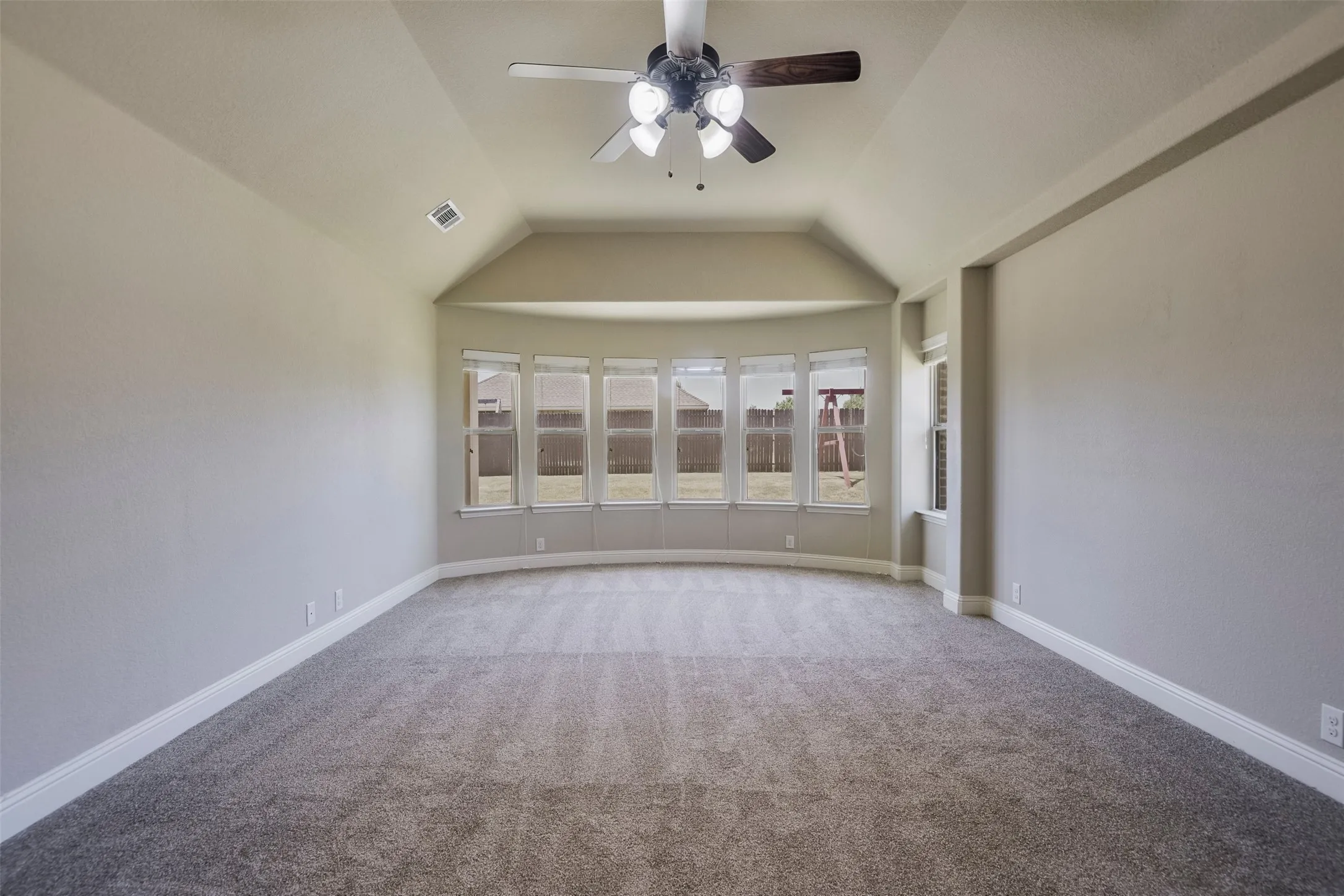 Single Family Residence For Sale in Ellis County , 905 Mill Pond Drive, Midlothian, Texas 76065, 4 Bedroom, 2 Bathroom, 2 Garage spaces, 2,318 Sqft, built in 2014, mls#21358904, Real Estate Agent in Midlothian, Homes For Sale in Ellis county, Homes For Sale in Midlothian, Realtor in Midlothian Texas, Real Estate Brokerage Independent Realty Texas, Luminita Cordes Realtor