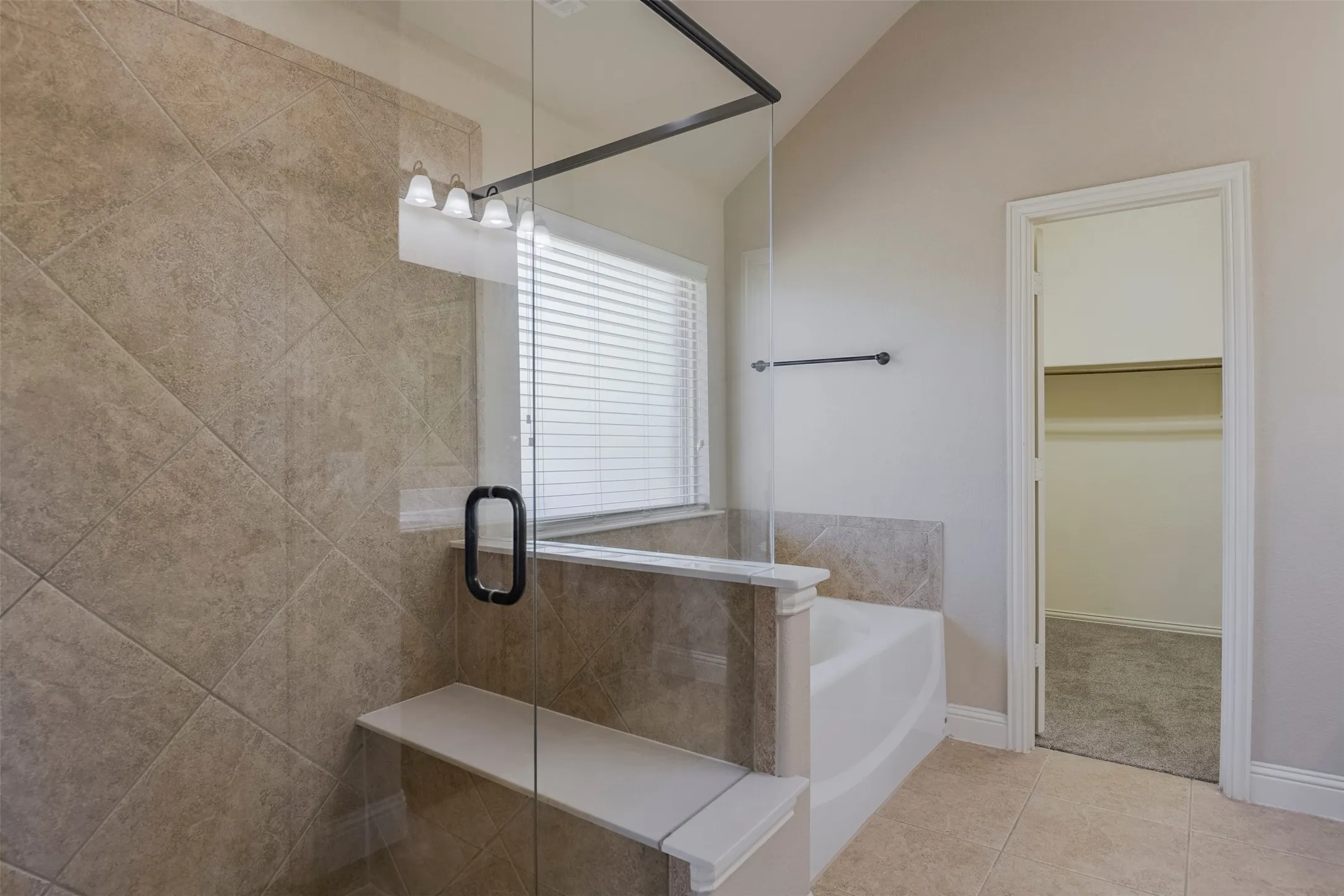 Single Family Residence For Sale in Ellis County , 905 Mill Pond Drive, Midlothian, Texas 76065, 4 Bedroom, 2 Bathroom, 2 Garage spaces, 2,318 Sqft, built in 2014, mls#21358904, Real Estate Agent in Midlothian, Homes For Sale in Ellis county, Homes For Sale in Midlothian, Realtor in Midlothian Texas, Real Estate Brokerage Independent Realty Texas, Luminita Cordes Realtor