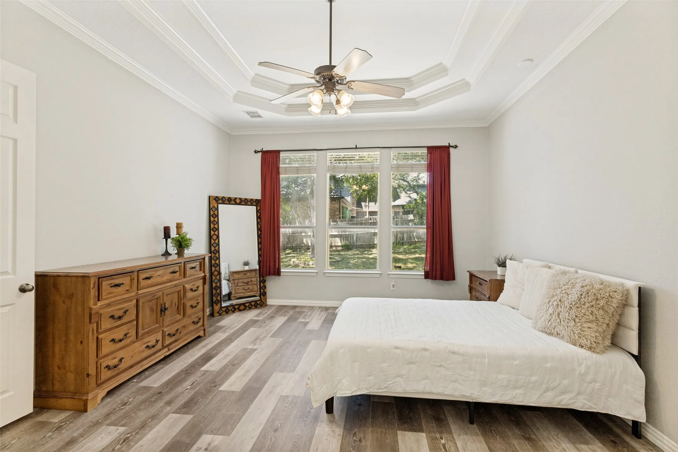 Single Family Residence For Sale in Tarrant County , 12301 Red Birch Lane, Fort Worth, Texas 76244, 4 Bedroom, 4 Bathroom, 3 Garage spaces, 3,425 Sqft, built in 2001, mls#21360418, Real Estate Agent in Fort Worth, Homes For Sale in Tarrant county, Homes For Sale in Fort Worth, Realtor in Fort Worth Texas, Real Estate Brokerage Independent Realty Texas, Luminita Cordes Realtor