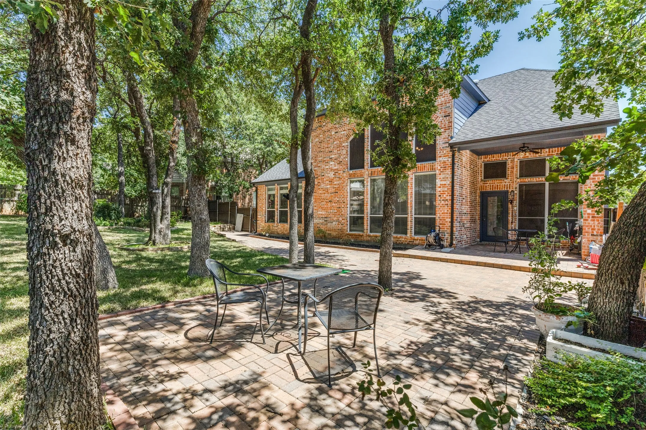 Single Family Residence For Sale in Tarrant County , 12301 Red Birch Lane, Fort Worth, Texas 76244, 4 Bedroom, 4 Bathroom, 3 Garage spaces, 3,425 Sqft, built in 2001, mls#21360418, Real Estate Agent in Fort Worth, Homes For Sale in Tarrant county, Homes For Sale in Fort Worth, Realtor in Fort Worth Texas, Real Estate Brokerage Independent Realty Texas, Luminita Cordes Realtor