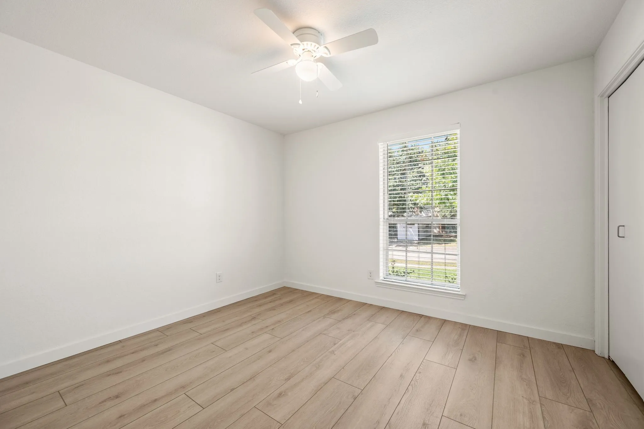 Single Family Residence For Sale in Tarrant County , 6312 Beetle Drive, Watauga, Texas 76148, 3 Bedroom, 2 Bathroom, 2 Garage spaces, 1,269 Sqft, built in 1982, mls#21349094, Real Estate Agent in Watauga, Homes For Sale in Tarrant county, Homes For Sale in Watauga, Realtor in Watauga Texas, Real Estate Brokerage Independent Realty Texas, Luminita Cordes Realtor