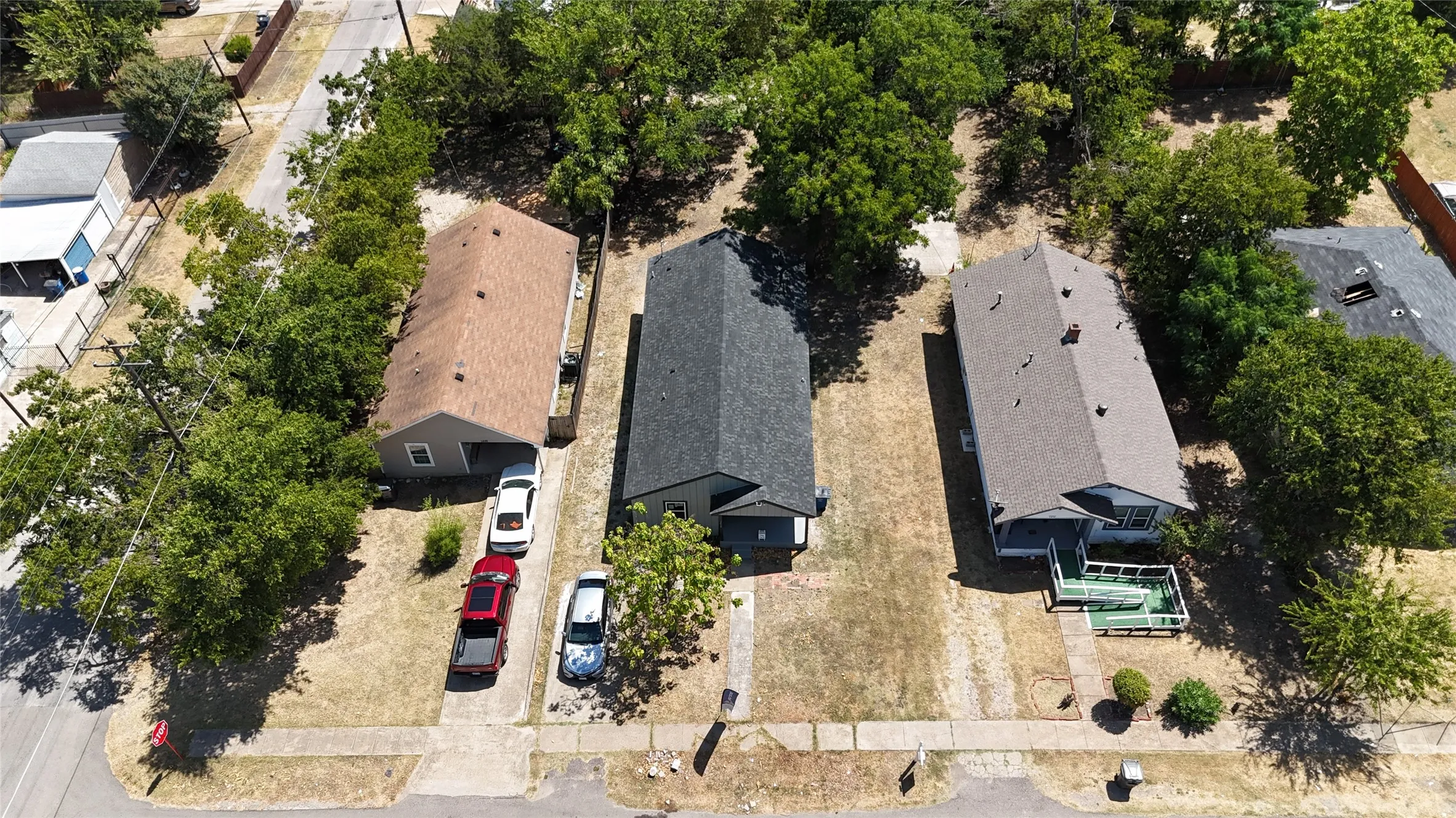 Single Family Residence For Sale in Dallas County , 1418 Georgia Avenue, Dallas, Texas 75216, 3 Bedroom, 2 Bathroom, Garage spaces, 1,420 Sqft, built in 1925, mls#21360333, Real Estate Agent in Dallas, Homes For Sale in Dallas county, Homes For Sale in Dallas, Realtor in Dallas Texas, Real Estate Brokerage Independent Realty Texas, Luminita Cordes Realtor