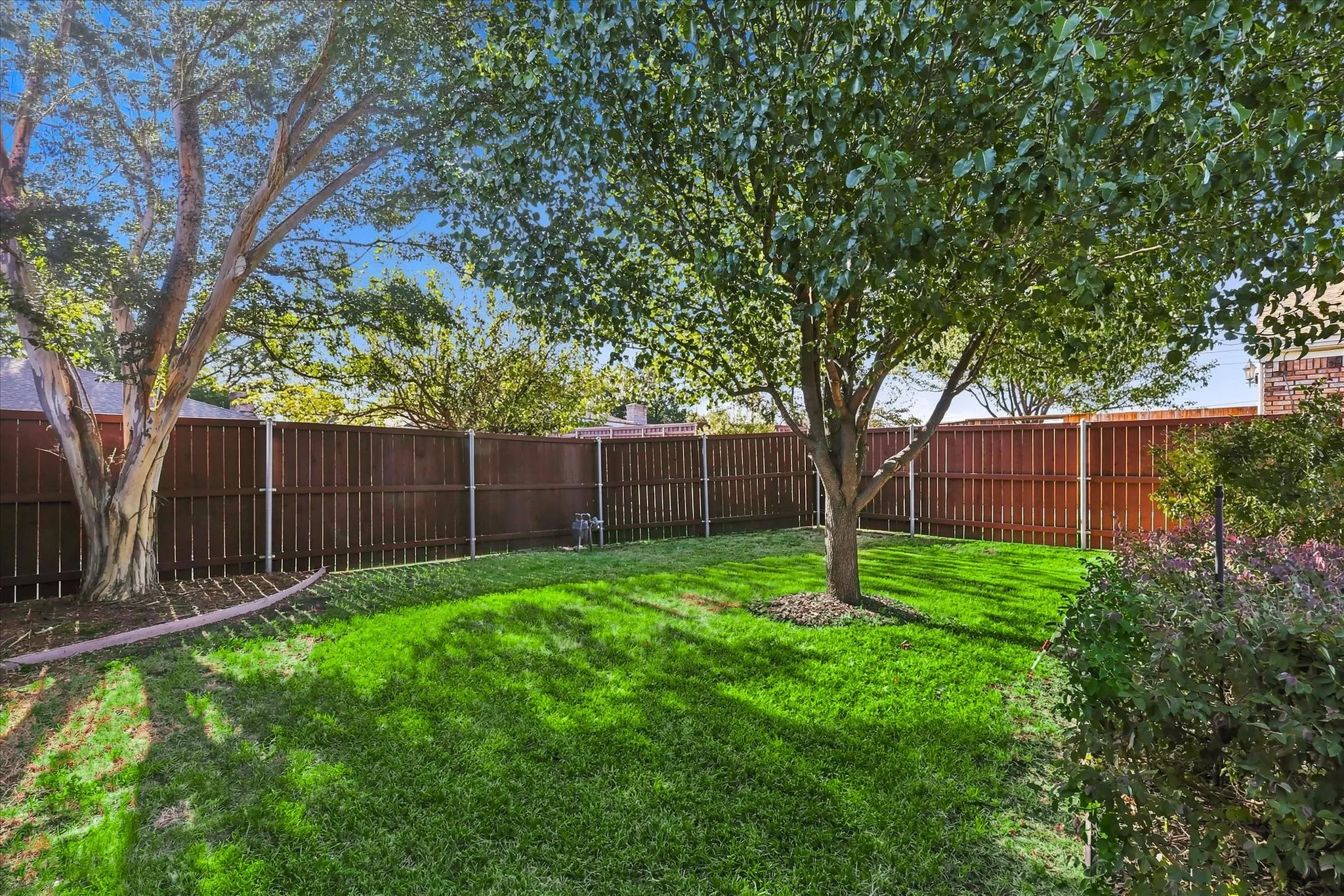 Single Family Residence For Sale in Denton County , 1903 Big Sky Drive, Lewisville, Texas 75077, 3 Bedroom, 2 Bathroom, 2 Garage spaces, 1,745 Sqft, built in 1980, mls#21360429, Real Estate Agent in Lewisville, Homes For Sale in Denton county, Homes For Sale in Lewisville, Realtor in Lewisville Texas, Real Estate Brokerage Independent Realty Texas, Luminita Cordes Realtor
