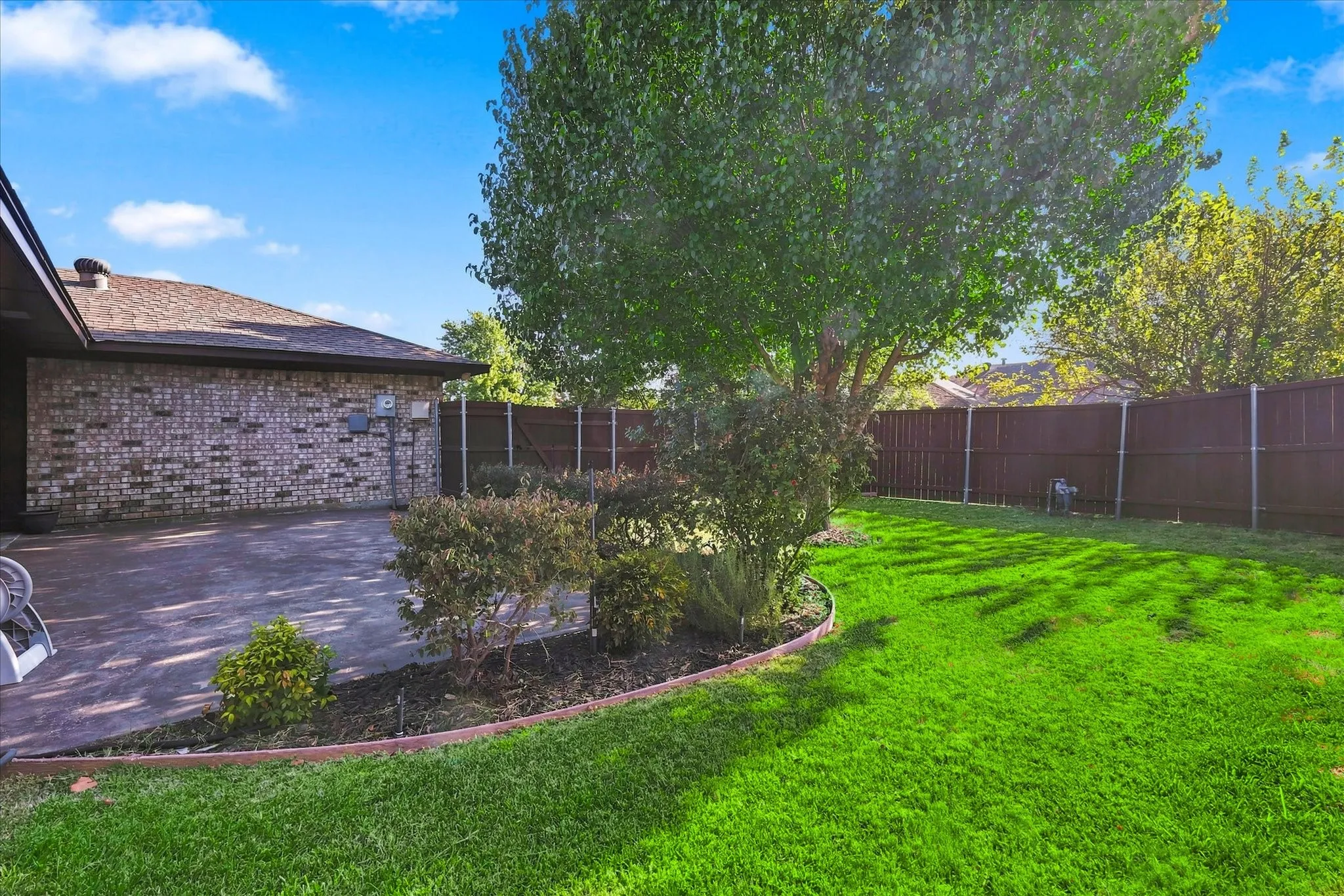 Single Family Residence For Sale in Denton County , 1903 Big Sky Drive, Lewisville, Texas 75077, 3 Bedroom, 2 Bathroom, 2 Garage spaces, 1,745 Sqft, built in 1980, mls#21360429, Real Estate Agent in Lewisville, Homes For Sale in Denton county, Homes For Sale in Lewisville, Realtor in Lewisville Texas, Real Estate Brokerage Independent Realty Texas, Luminita Cordes Realtor