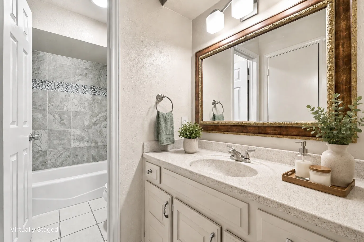 Single Family Residence For Sale in Denton County , 1903 Big Sky Drive, Lewisville, Texas 75077, 3 Bedroom, 2 Bathroom, 2 Garage spaces, 1,745 Sqft, built in 1980, mls#21360429, Real Estate Agent in Lewisville, Homes For Sale in Denton county, Homes For Sale in Lewisville, Realtor in Lewisville Texas, Real Estate Brokerage Independent Realty Texas, Luminita Cordes Realtor