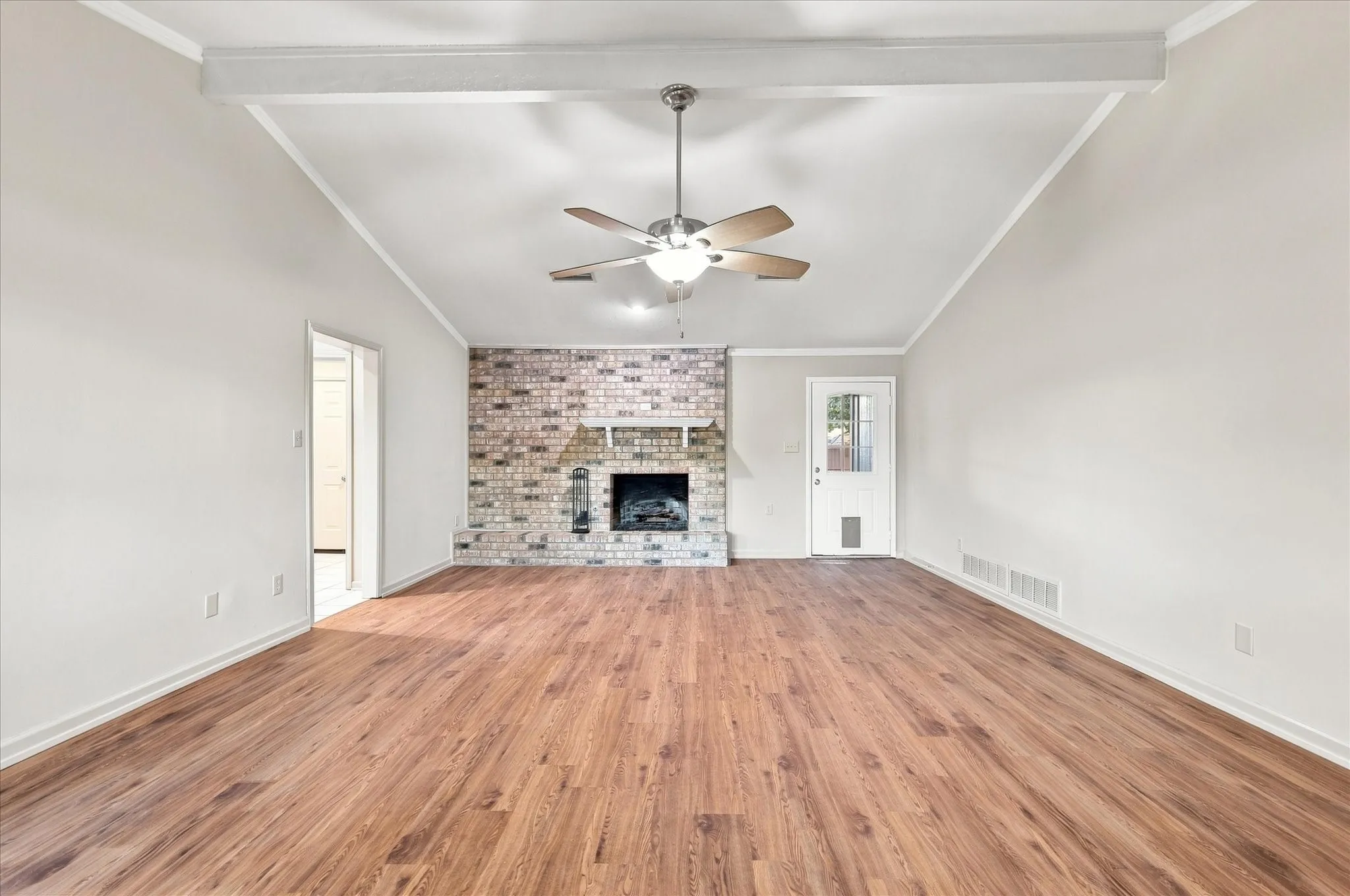 Single Family Residence For Sale in Denton County , 1903 Big Sky Drive, Lewisville, Texas 75077, 3 Bedroom, 2 Bathroom, 2 Garage spaces, 1,745 Sqft, built in 1980, mls#21360429, Real Estate Agent in Lewisville, Homes For Sale in Denton county, Homes For Sale in Lewisville, Realtor in Lewisville Texas, Real Estate Brokerage Independent Realty Texas, Luminita Cordes Realtor