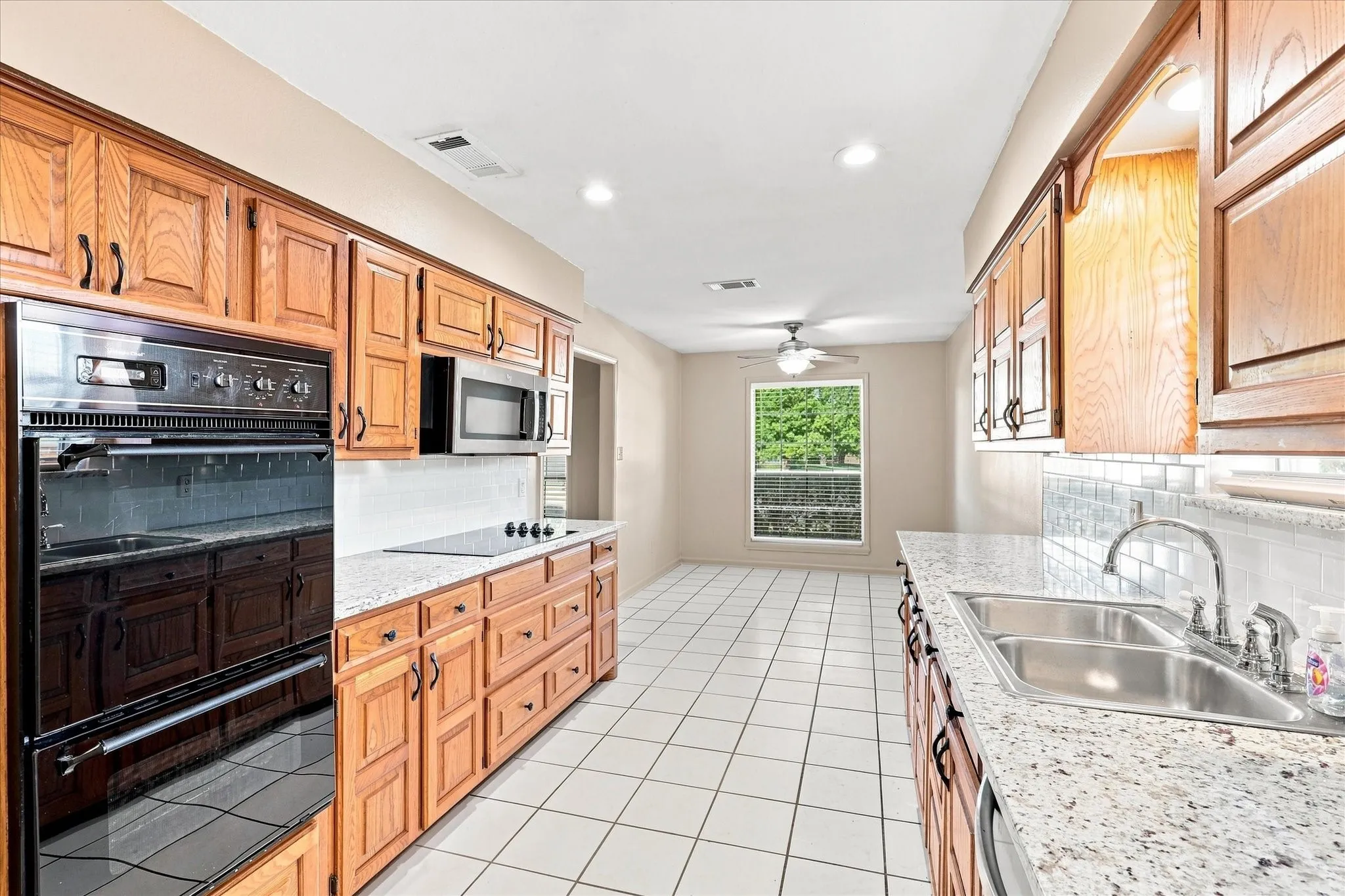 Single Family Residence For Sale in Denton County , 1903 Big Sky Drive, Lewisville, Texas 75077, 3 Bedroom, 2 Bathroom, 2 Garage spaces, 1,745 Sqft, built in 1980, mls#21360429, Real Estate Agent in Lewisville, Homes For Sale in Denton county, Homes For Sale in Lewisville, Realtor in Lewisville Texas, Real Estate Brokerage Independent Realty Texas, Luminita Cordes Realtor