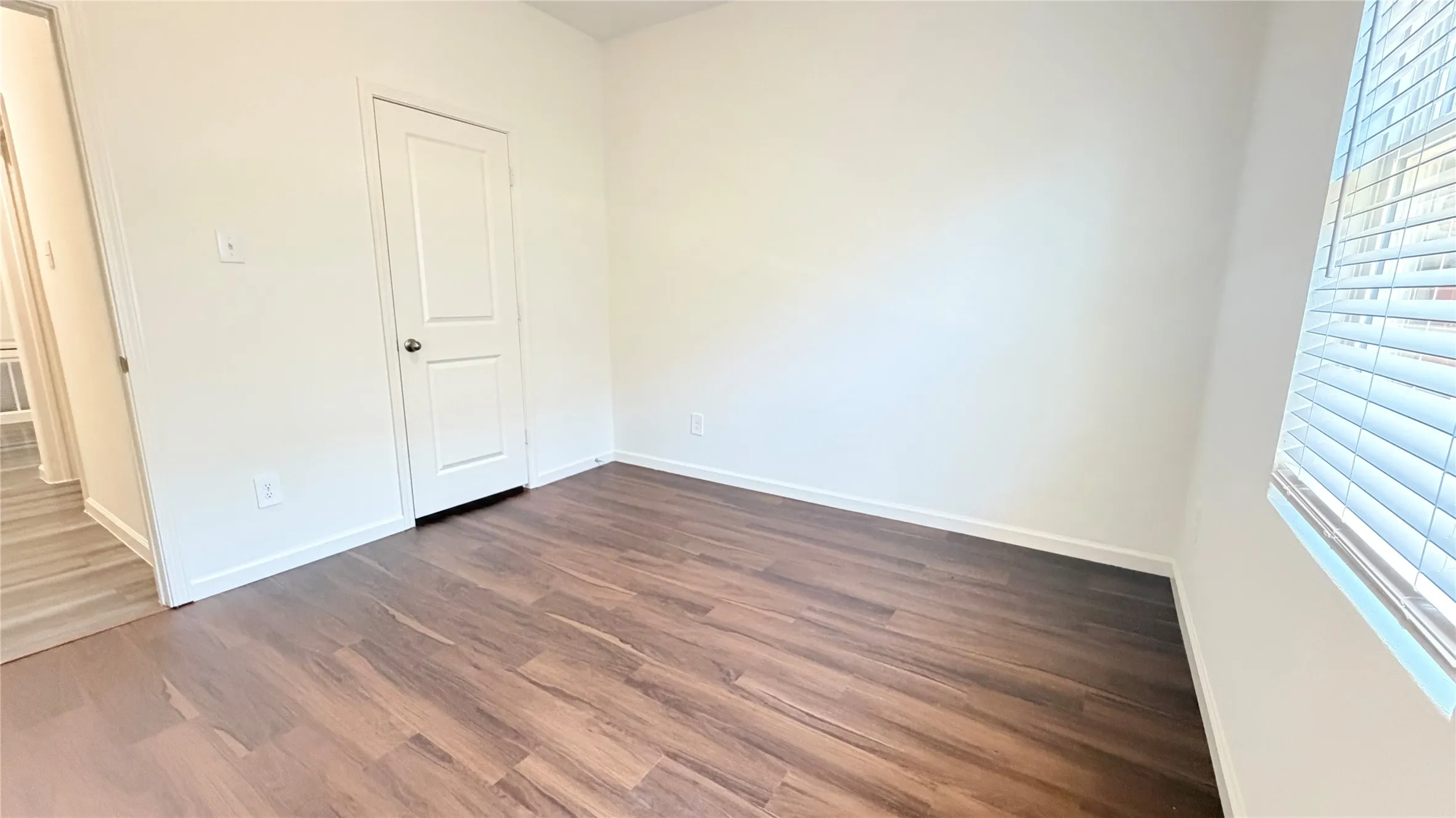 Single Family Residence For Rent in Collin County , 717 Yorkshire Drive, Lavon, Texas 75166, 4 Bedroom, 2 Bathroom, 2 Garage spaces, 1,884 Sqft, built in 2022, mls#21360578, Real Estate Agent in Lavon, Homes For Rent in Collin county, Homes For Rent in Lavon, Realtor in Lavon Texas, Real Estate Brokerage Independent Realty Texas, Luminita Cordes Realtor