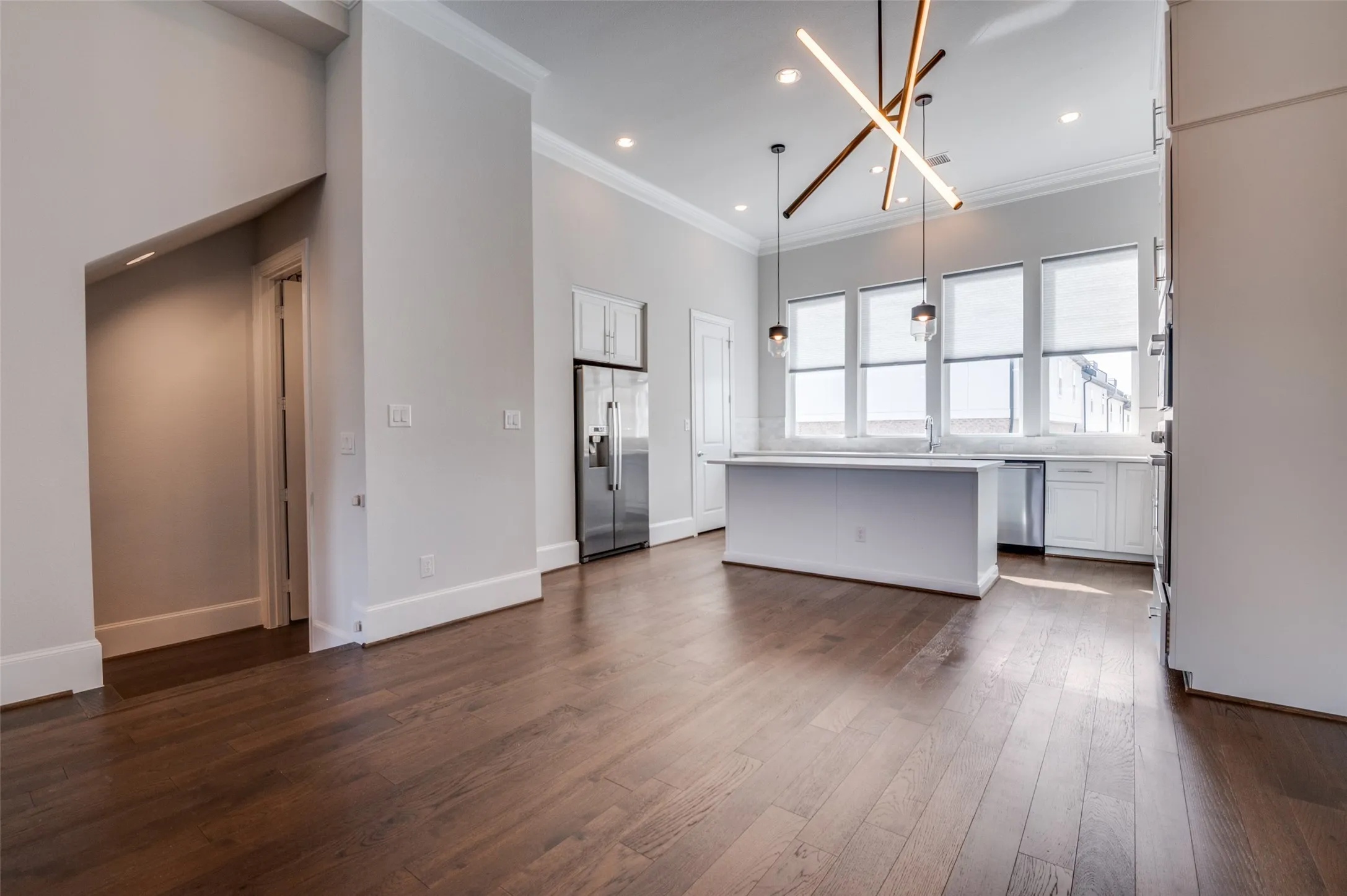 Townhouse For Rent in Dallas County , 2262 Alterbrook Lane, Dallas, Texas 75219, 3 Bedroom, 4 Bathroom, 2 Garage spaces, 2,046 Sqft, built in 2018, mls#21341010, Real Estate Agent in Dallas, Homes For Rent in Dallas county, Homes For Rent in Dallas, Realtor in Dallas Texas, Real Estate Brokerage Independent Realty Texas, Luminita Cordes Realtor