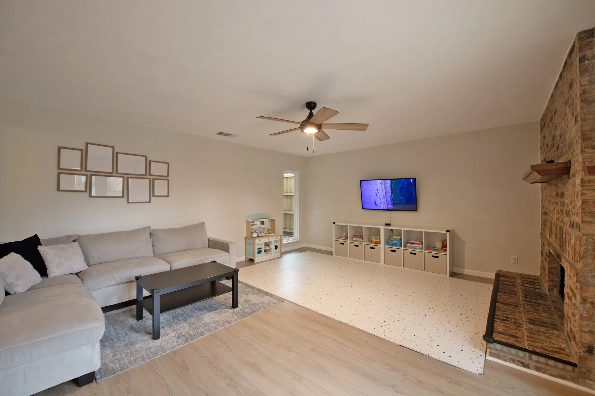 Single Family Residence For Rent in Rockwall County , 9322 Shipman Street, Rowlett, Texas 75088, 4 Bedroom, 2 Bathroom, 2 Garage spaces, 2,145 Sqft, built in 1985, mls#21360596, Real Estate Agent in Rowlett, Homes For Rent in Rockwall county, Homes For Rent in Rowlett, Realtor in Rowlett Texas, Real Estate Brokerage Independent Realty Texas, Luminita Cordes Realtor