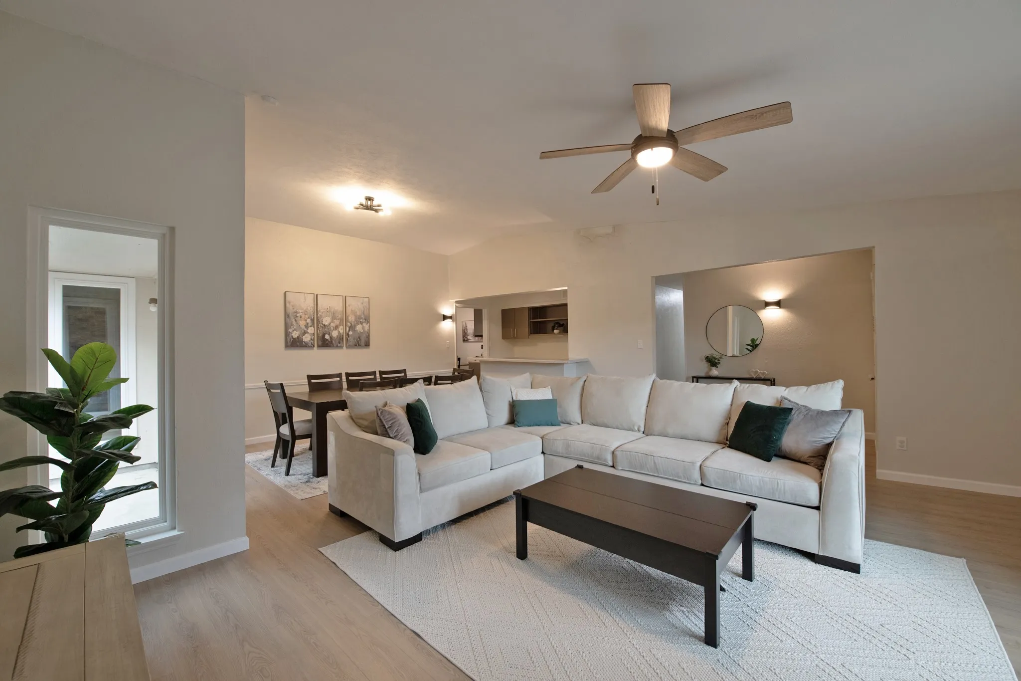 Single Family Residence For Rent in Rockwall County , 9322 Shipman Street, Rowlett, Texas 75088, 4 Bedroom, 2 Bathroom, 2 Garage spaces, 2,145 Sqft, built in 1985, mls#21360596, Real Estate Agent in Rowlett, Homes For Rent in Rockwall county, Homes For Rent in Rowlett, Realtor in Rowlett Texas, Real Estate Brokerage Independent Realty Texas, Luminita Cordes Realtor
